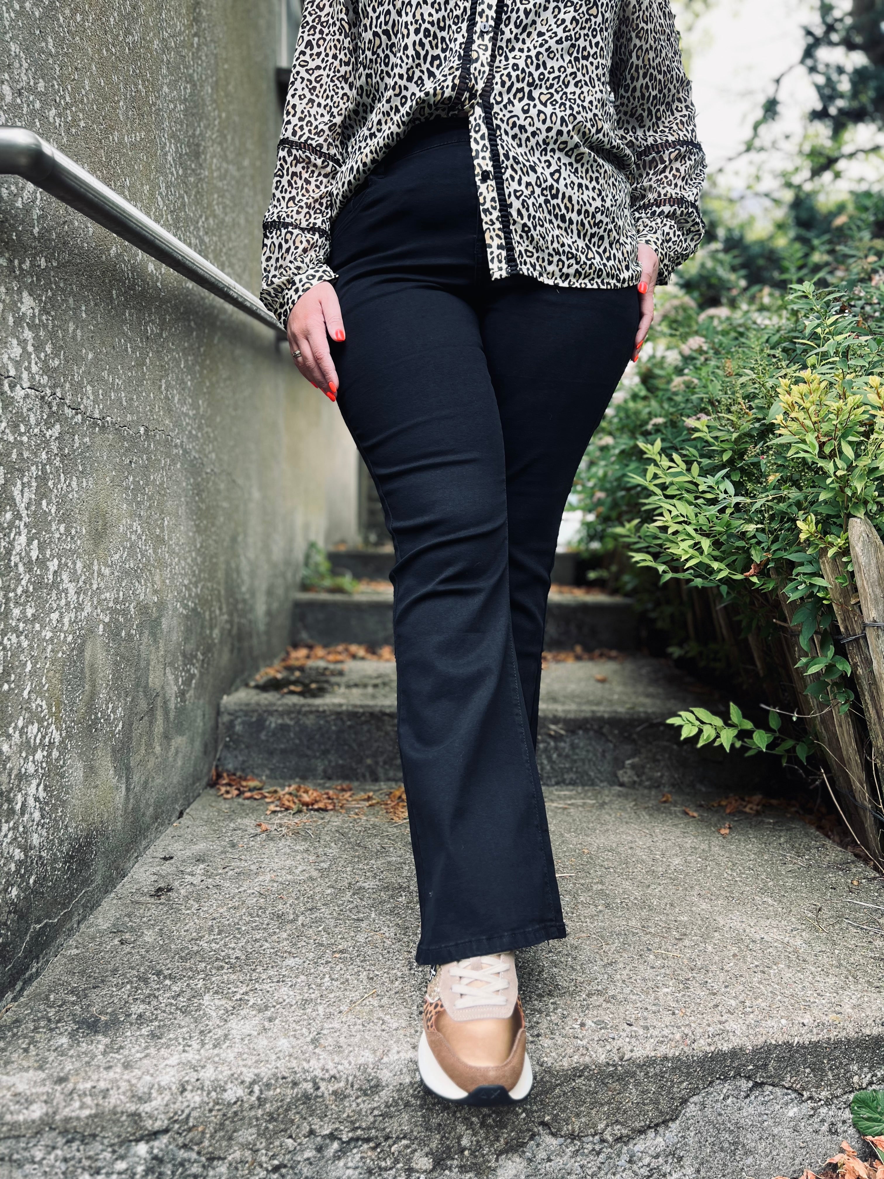 Notre jean MOMFIT noir