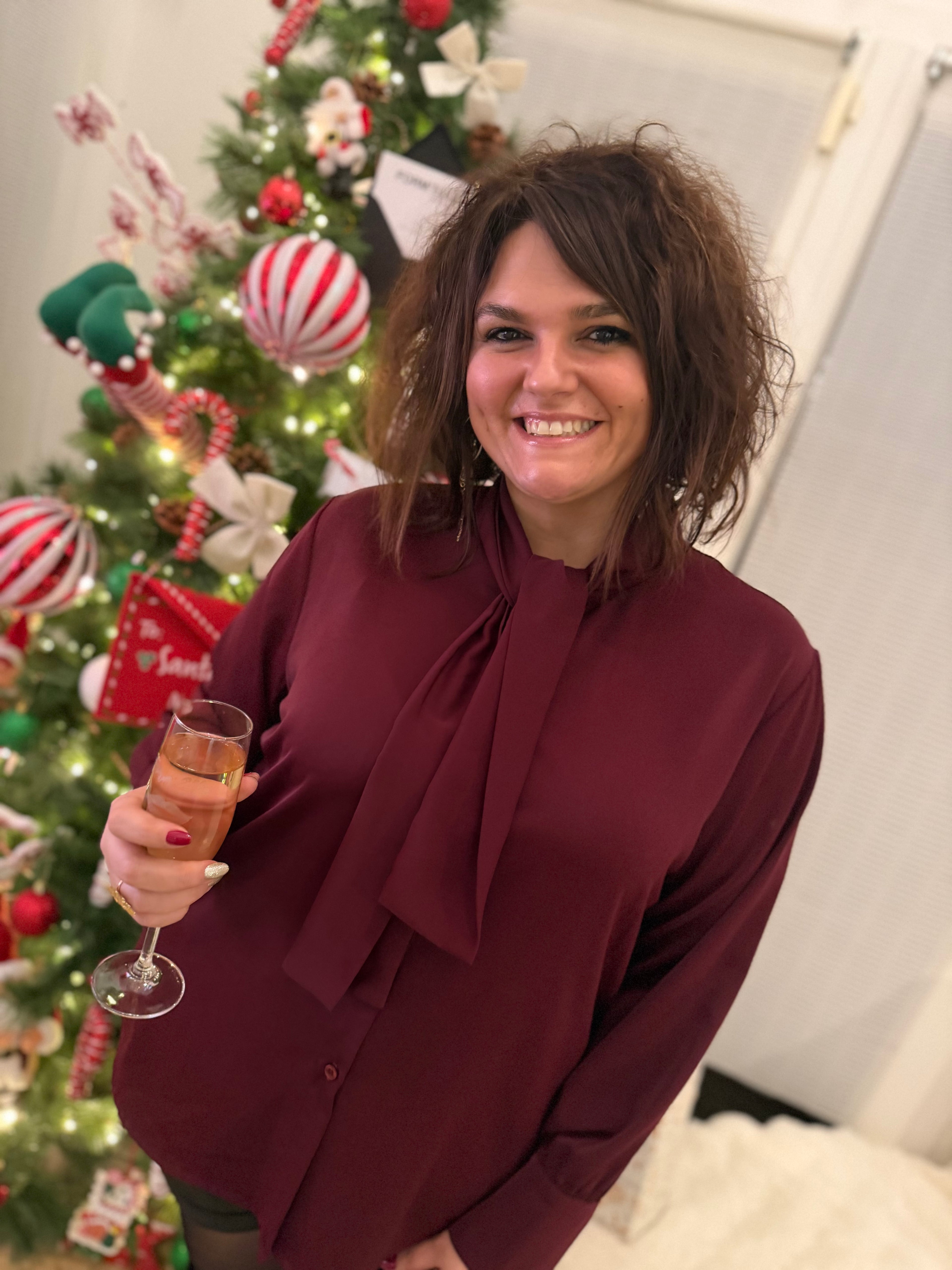 Notre blouse AXELLE bordeaux