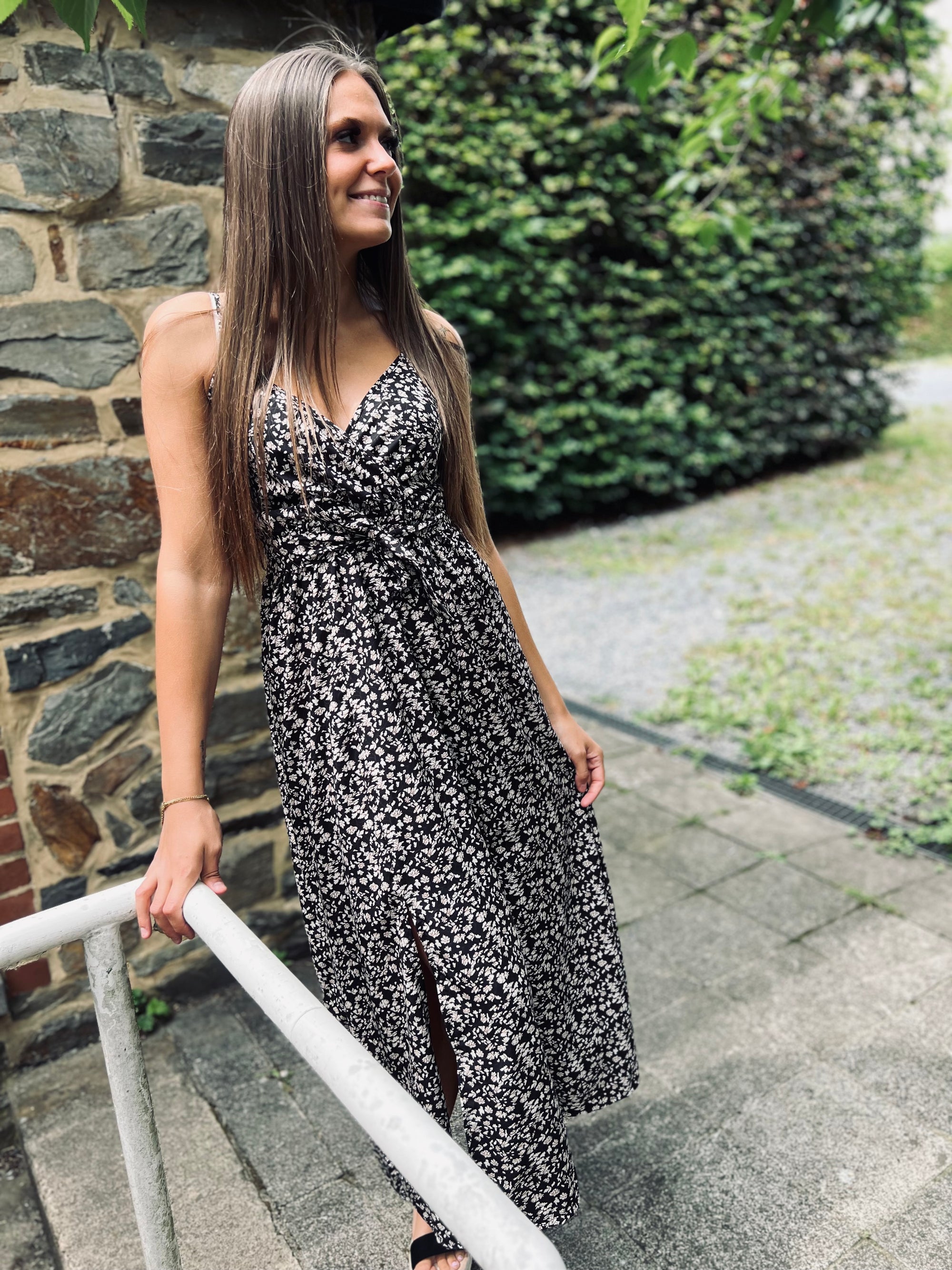 Notre robe SIENNA noire