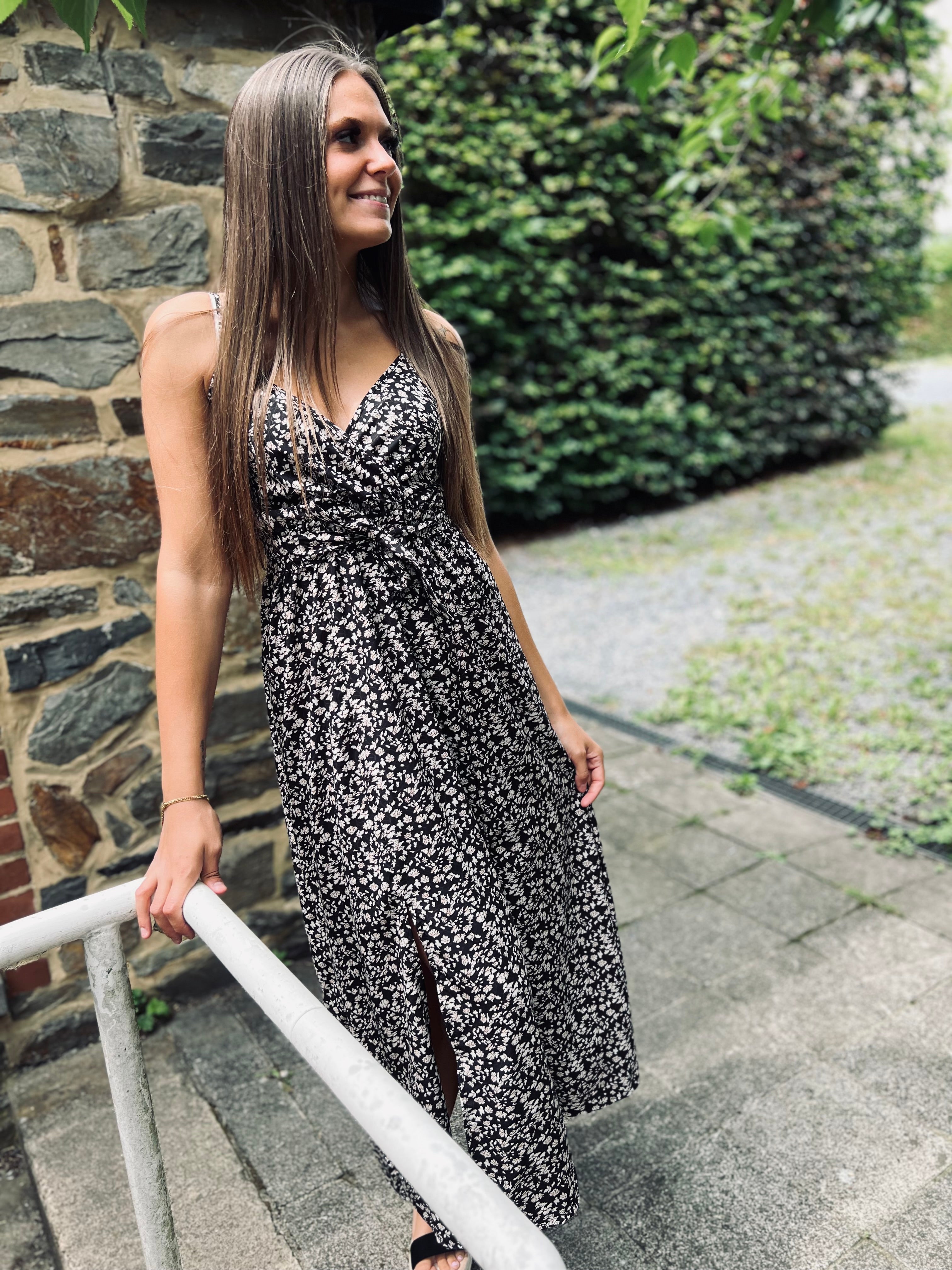 Notre robe SIENNA noire