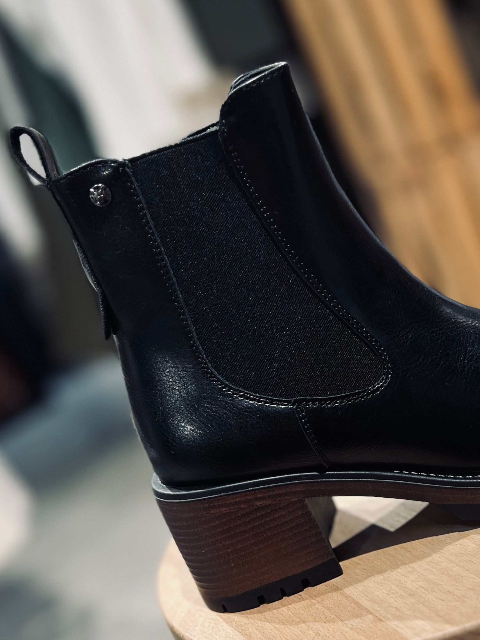 Nos bottines CLARINA noire