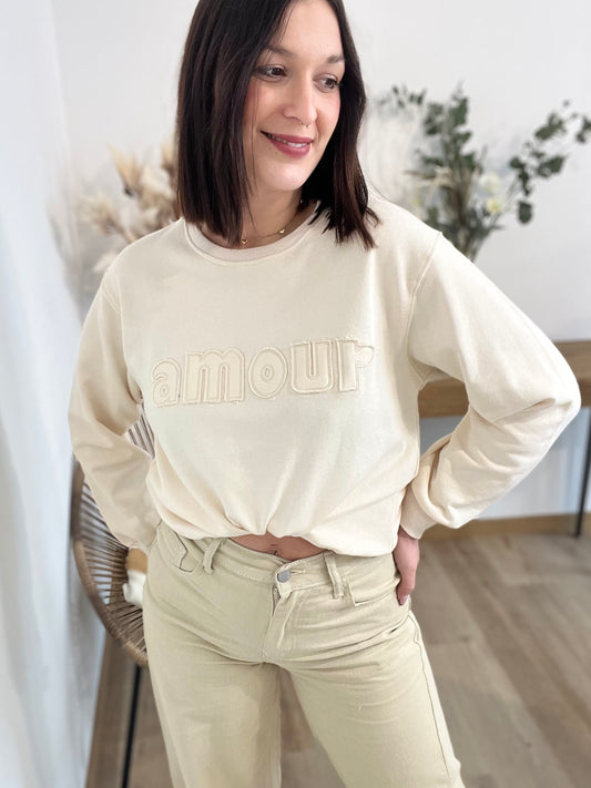 Pull « AMOUR » beige