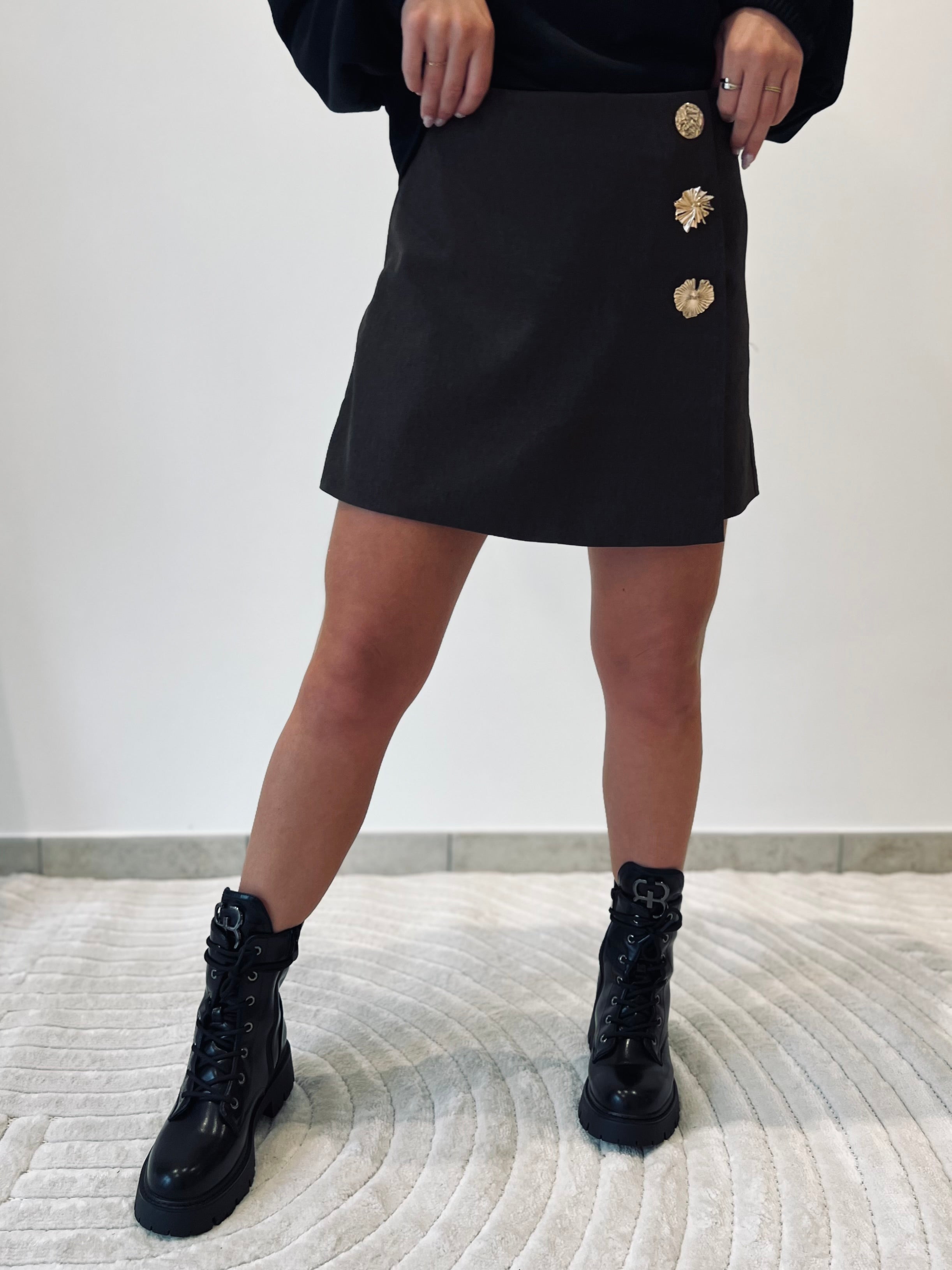 LA JUPE-SHORT CASSIE