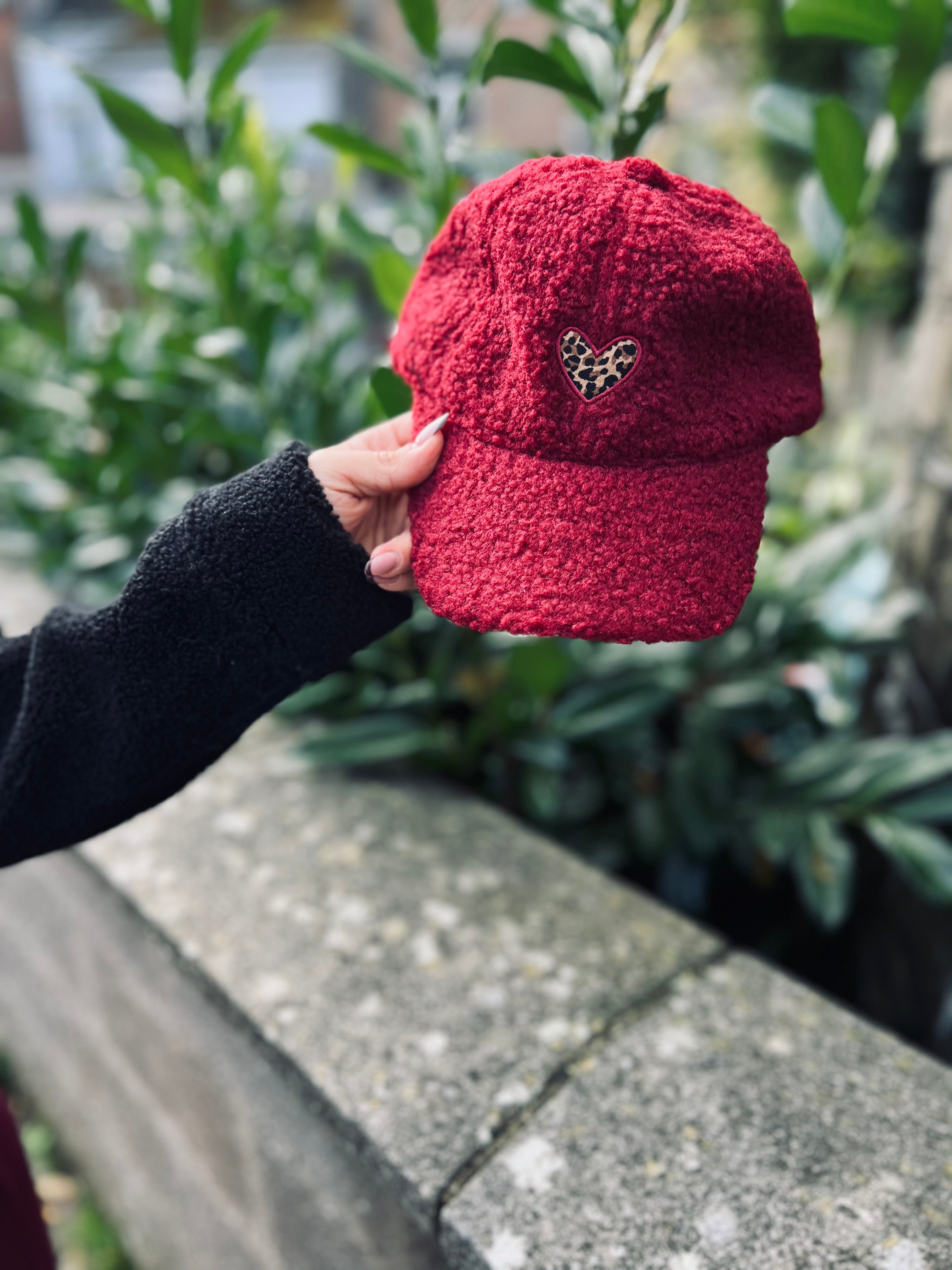 Notre casquette TEDDY bordeaux