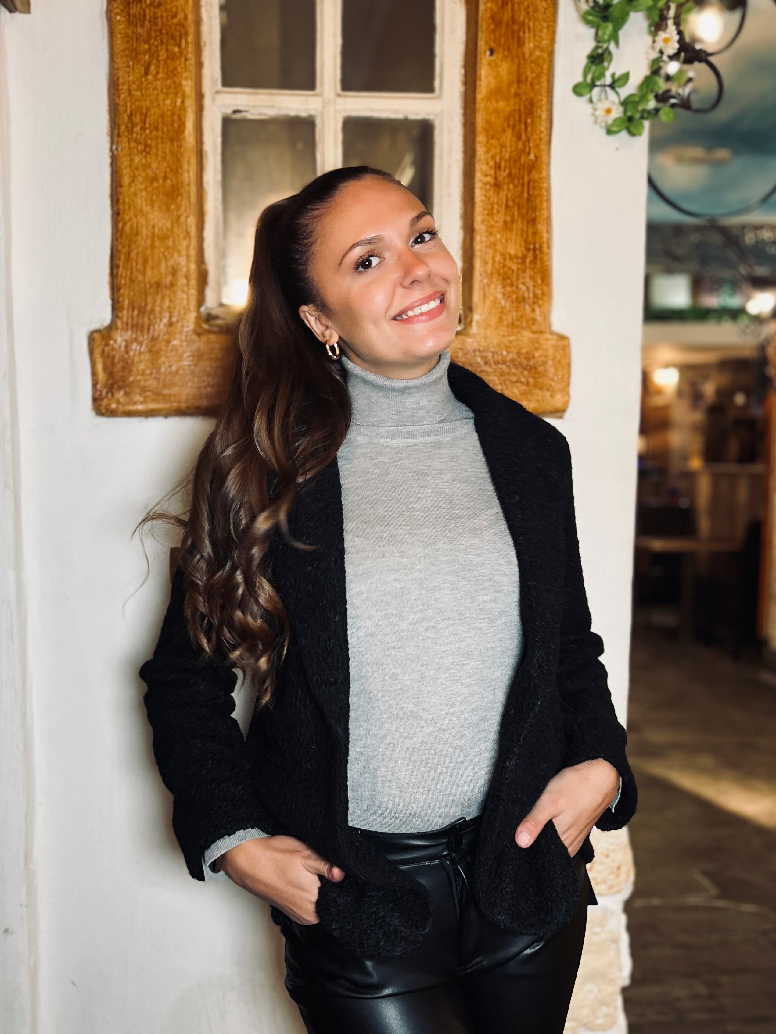 Notre veste KLOË noire