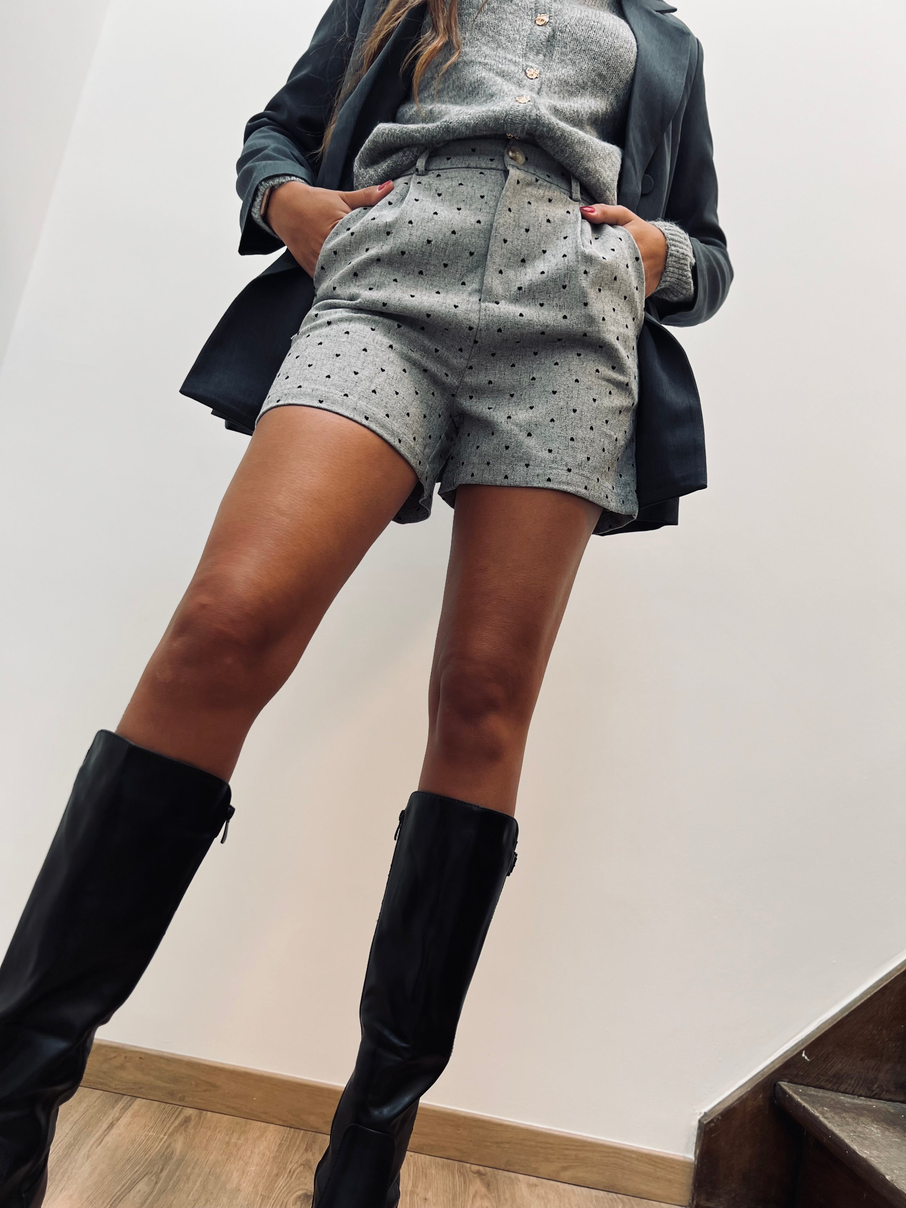 Notre short ARYEL gris