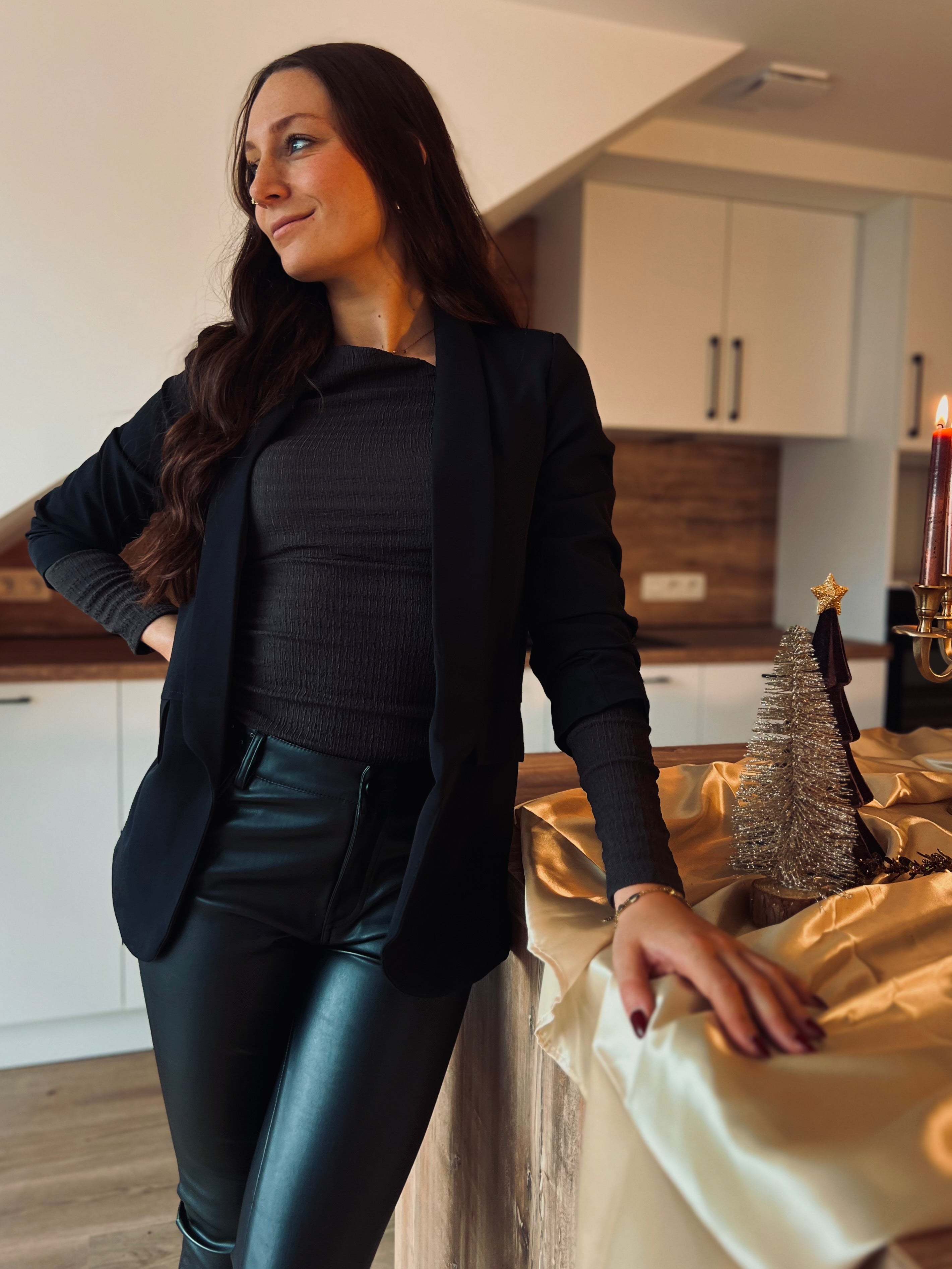 Notre blazer MAÉ noir