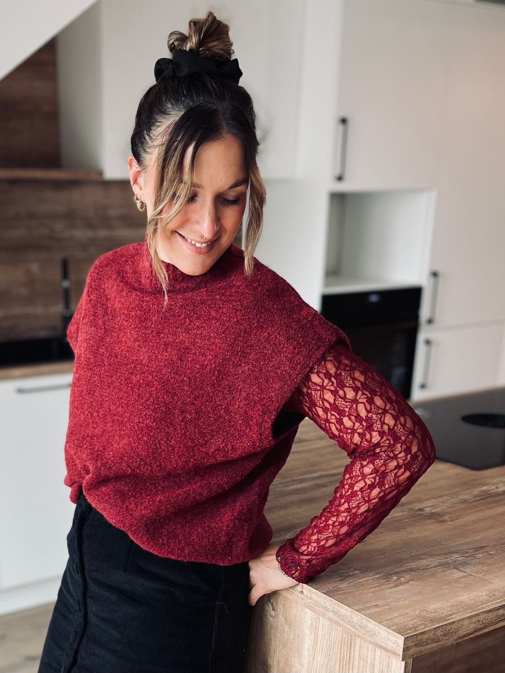 Notre pull dentelle DURGA bordeaux