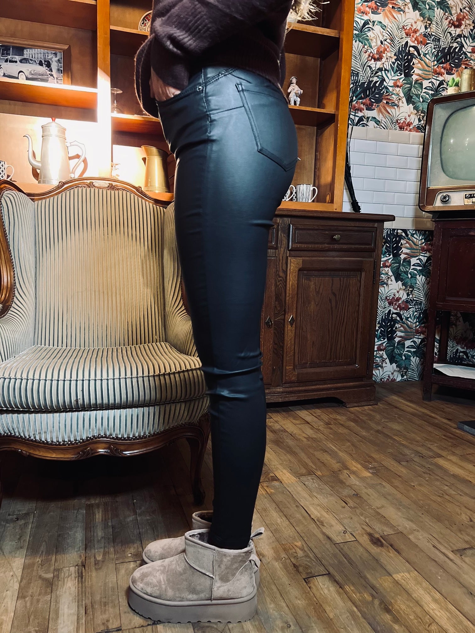 Notre pantalon simili DRAKE