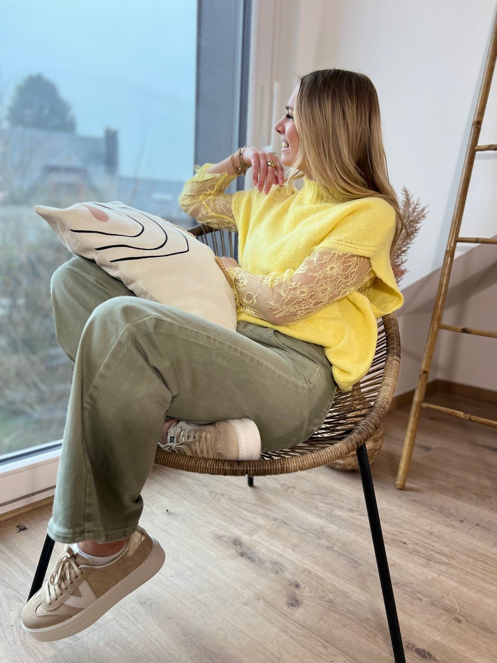 LE PULL DENTELLE LOUISE