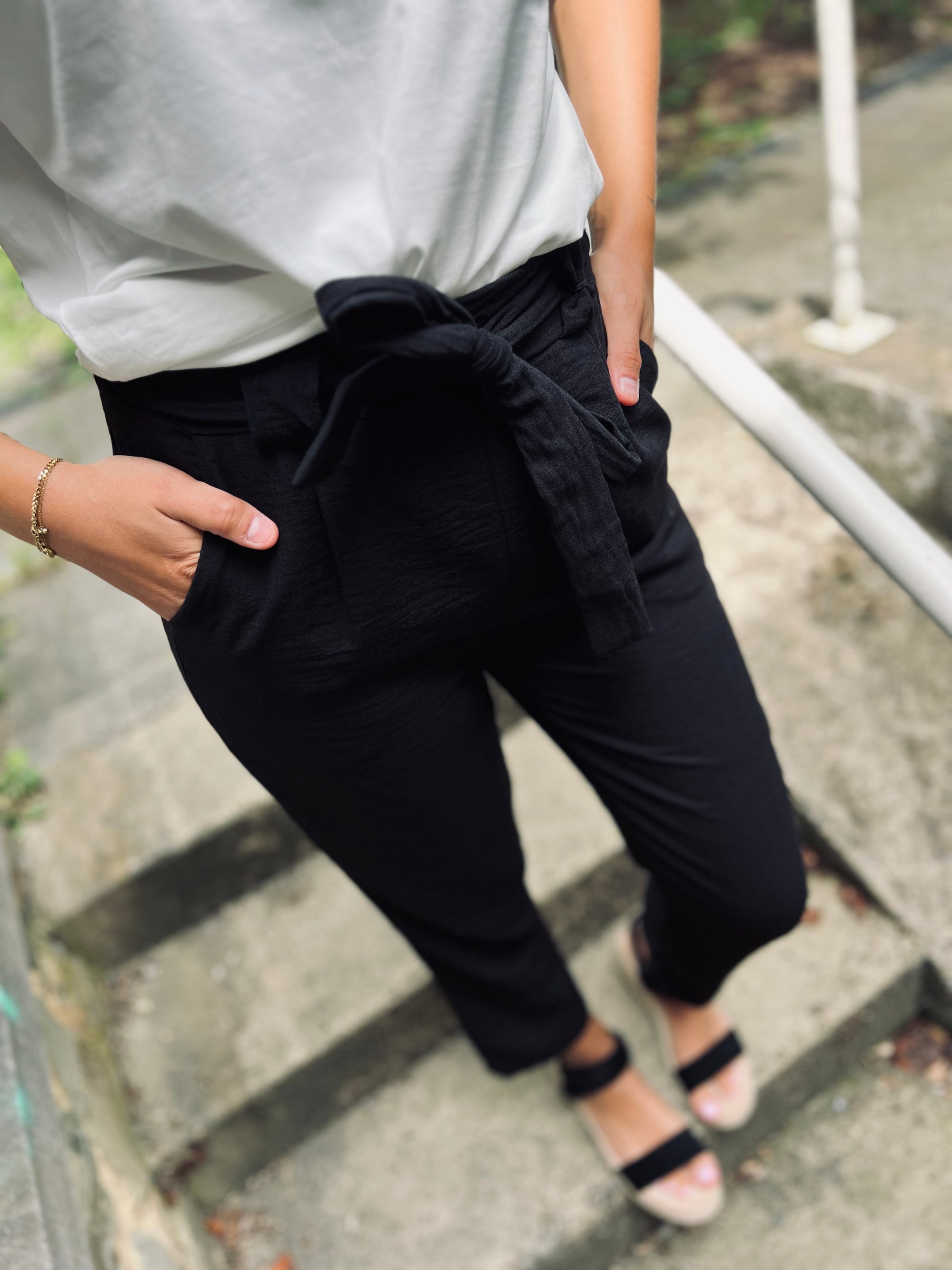 Notre pantalon LARA noir