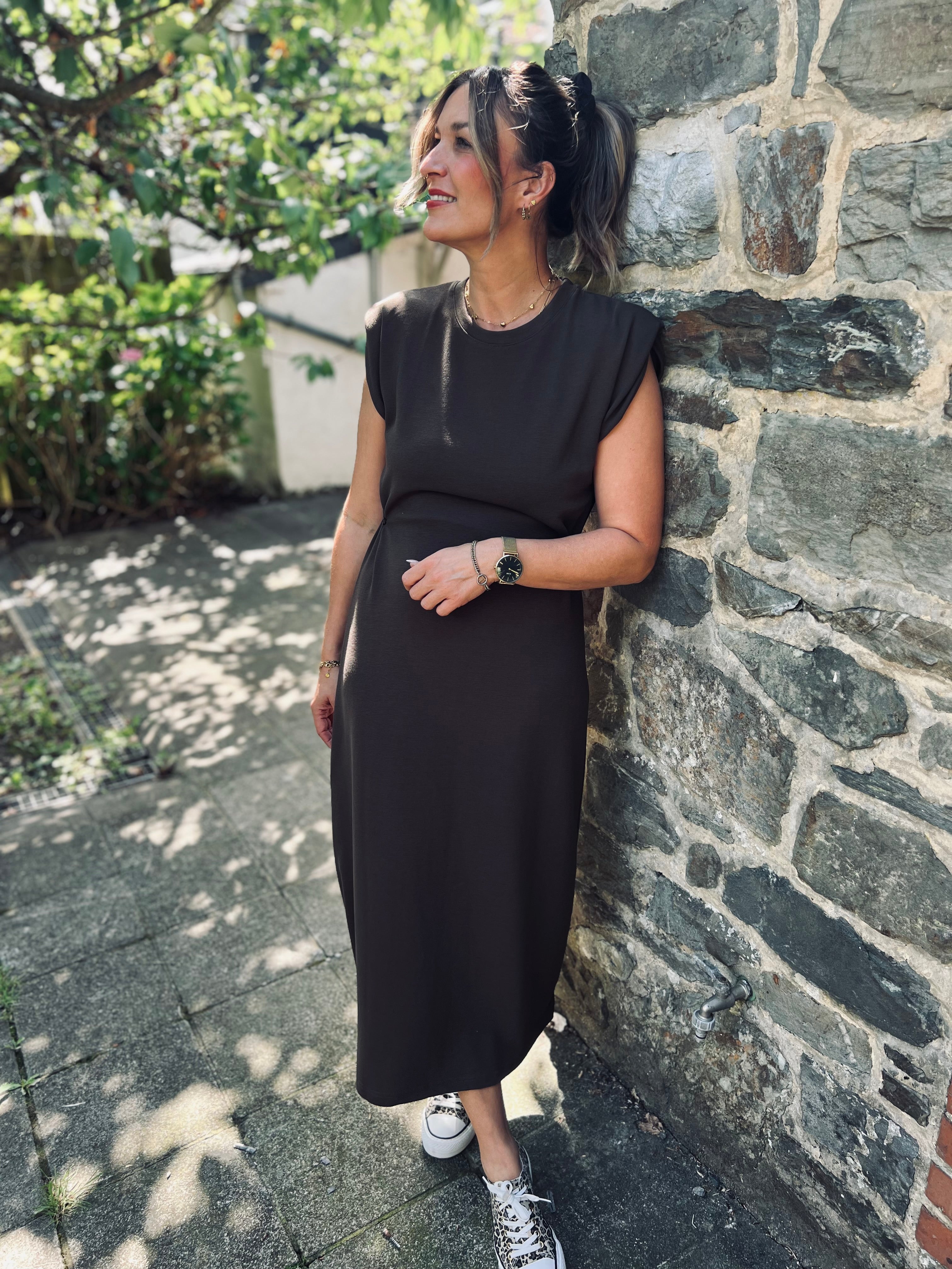 Notre robe CARMEN chocolat