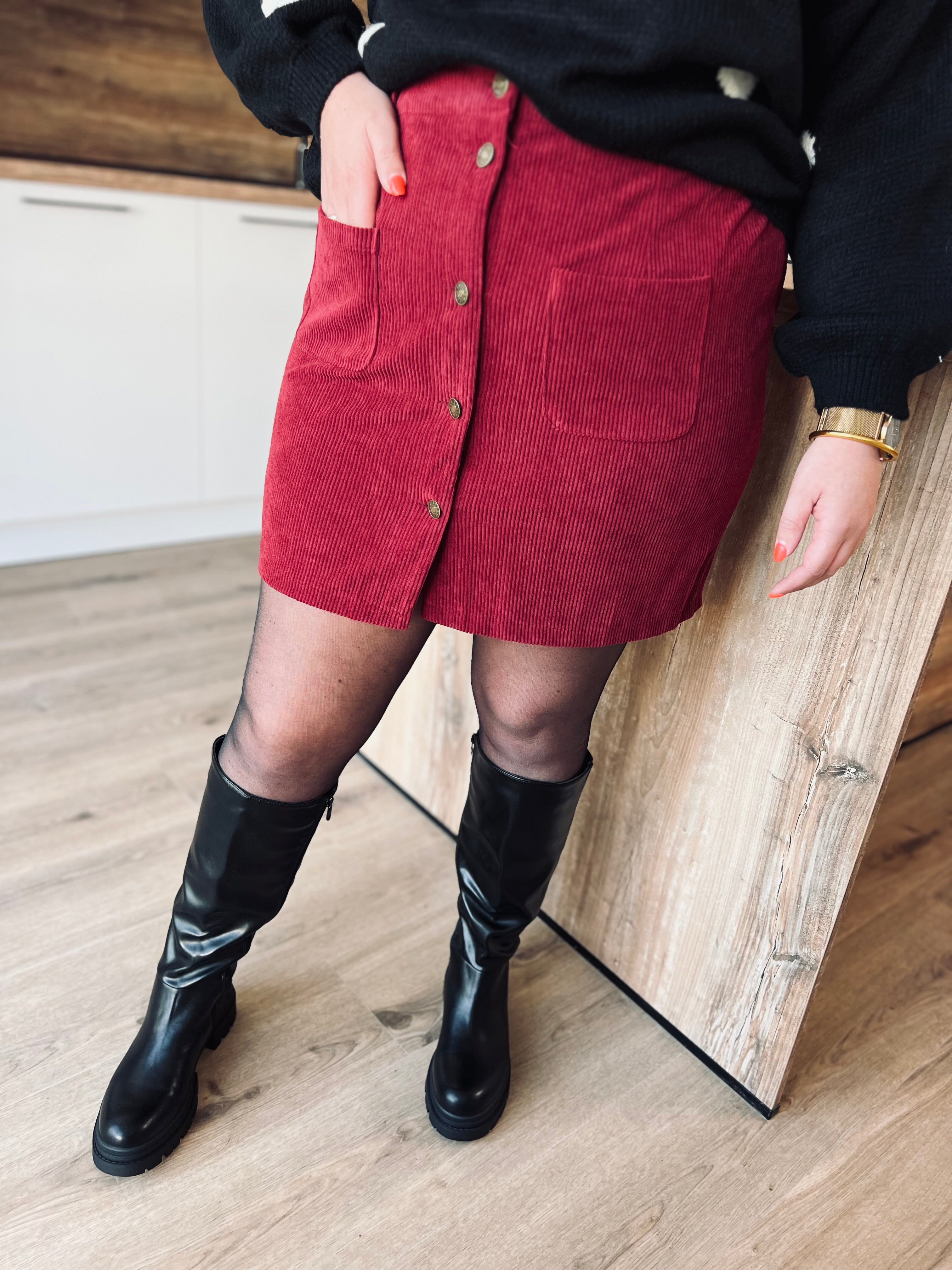 Notre jupe velours KALI bordeaux