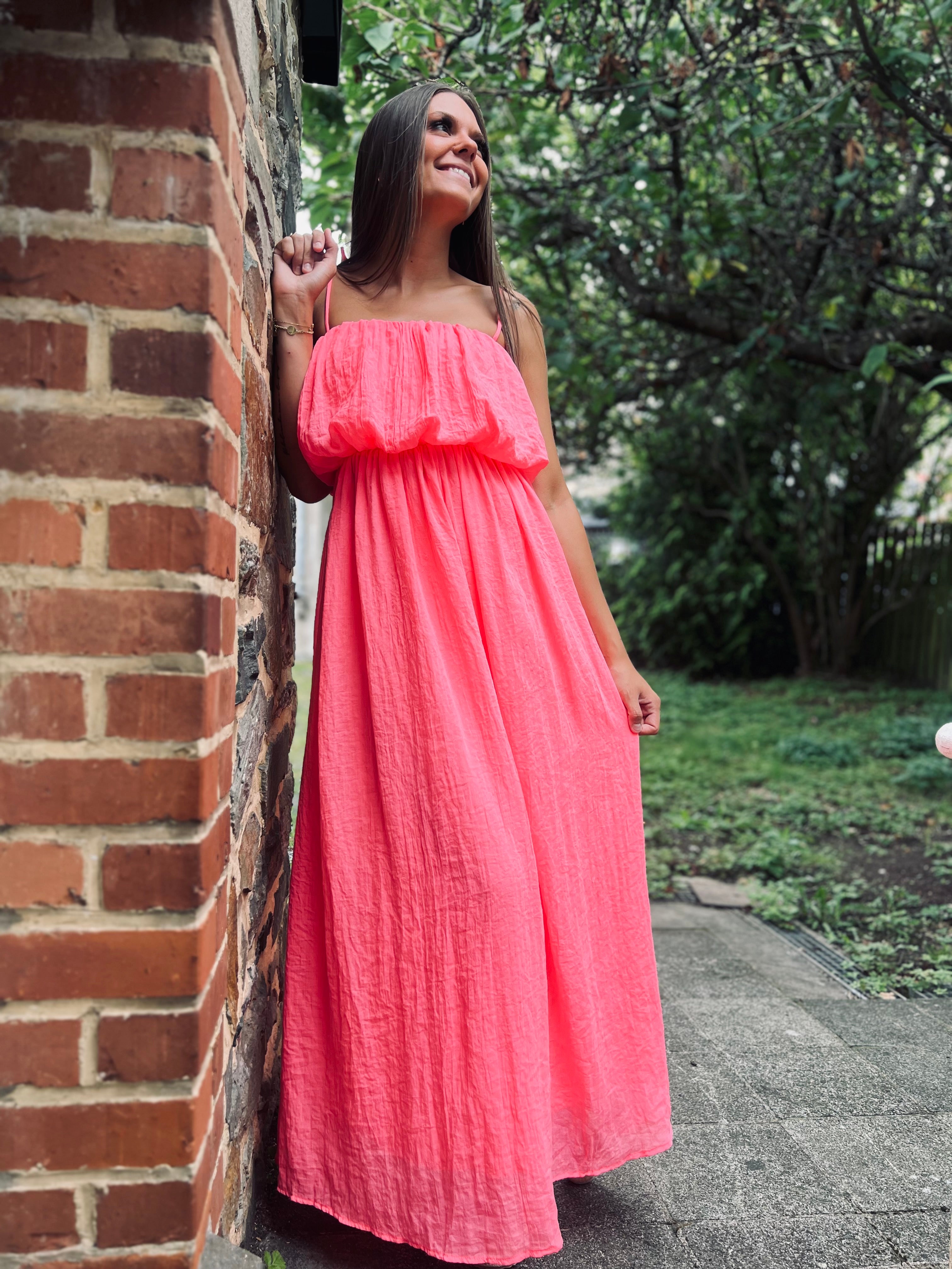 Notre robe INAYA fluo
