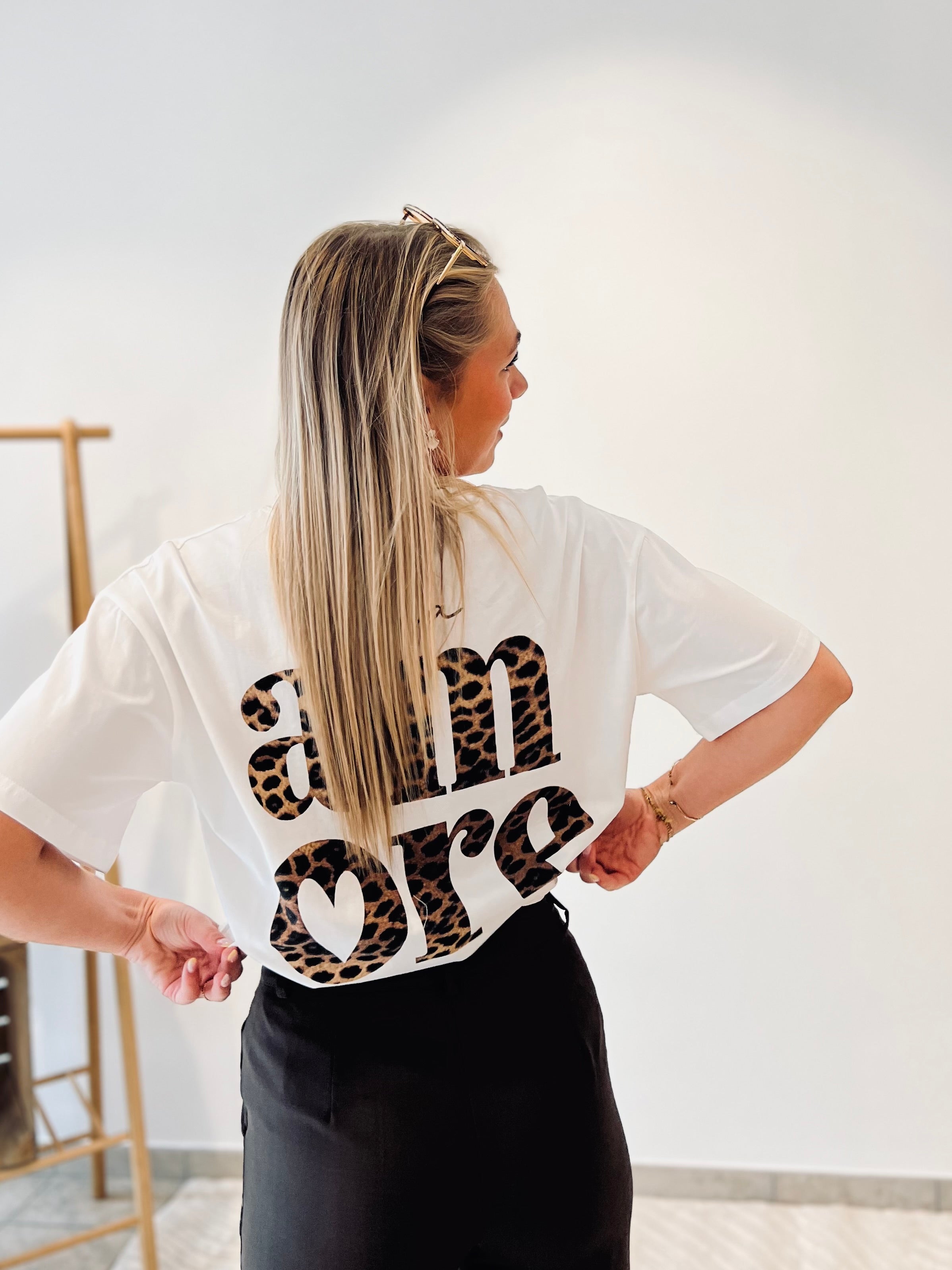LE T-SHIRT AMORE