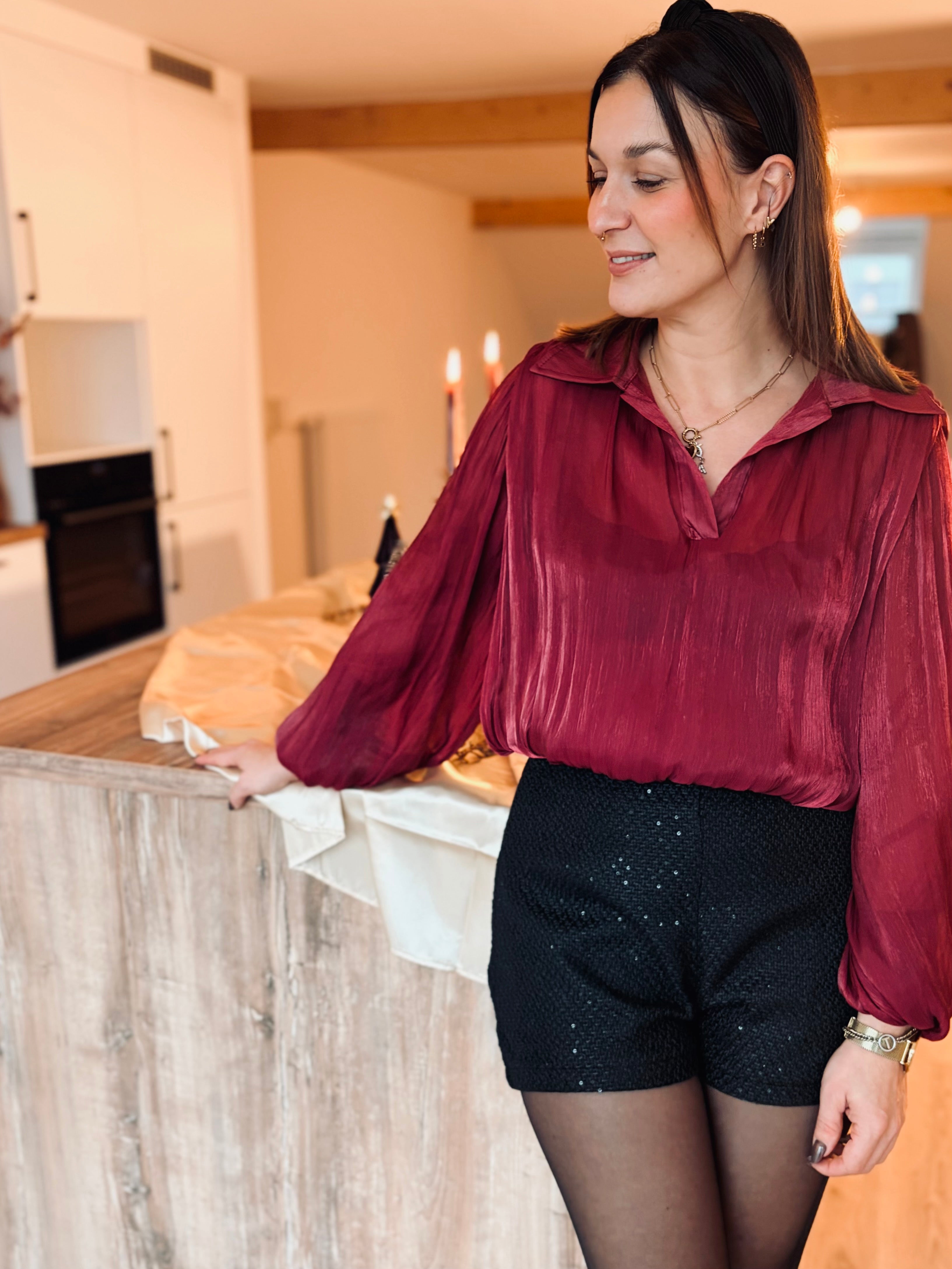 Notre blouse SASOU bordeaux
