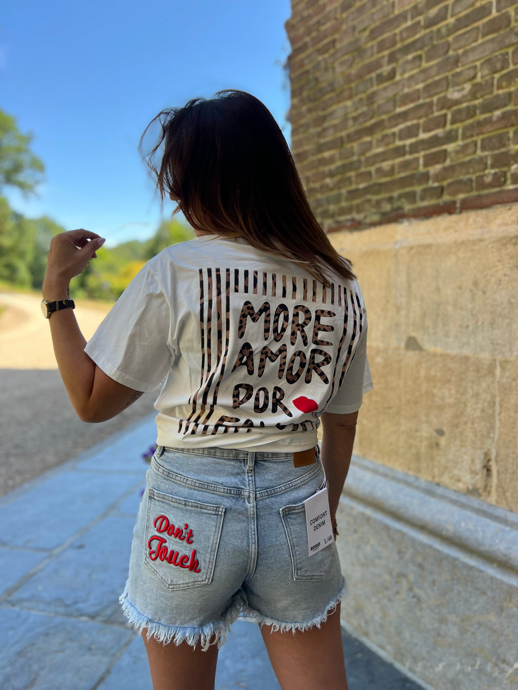 LE T-SHIRT POR FAVOR