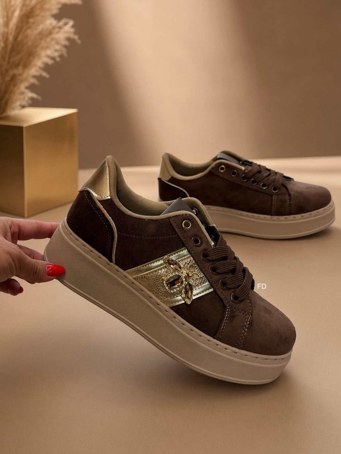 LES BASKETS PHOEBE