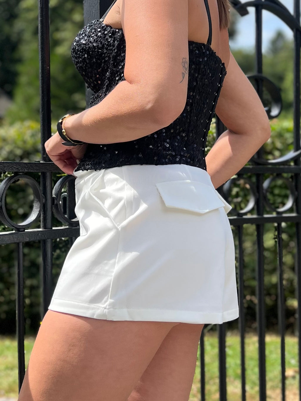 LE SHORT BETTIE
