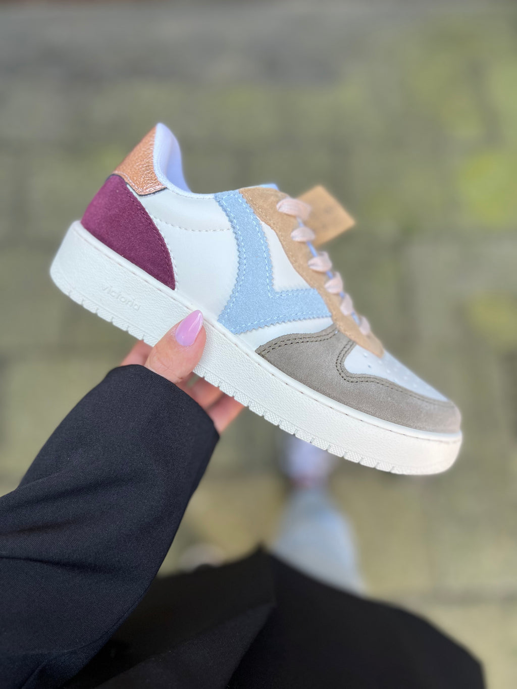 VICTORIA BBK