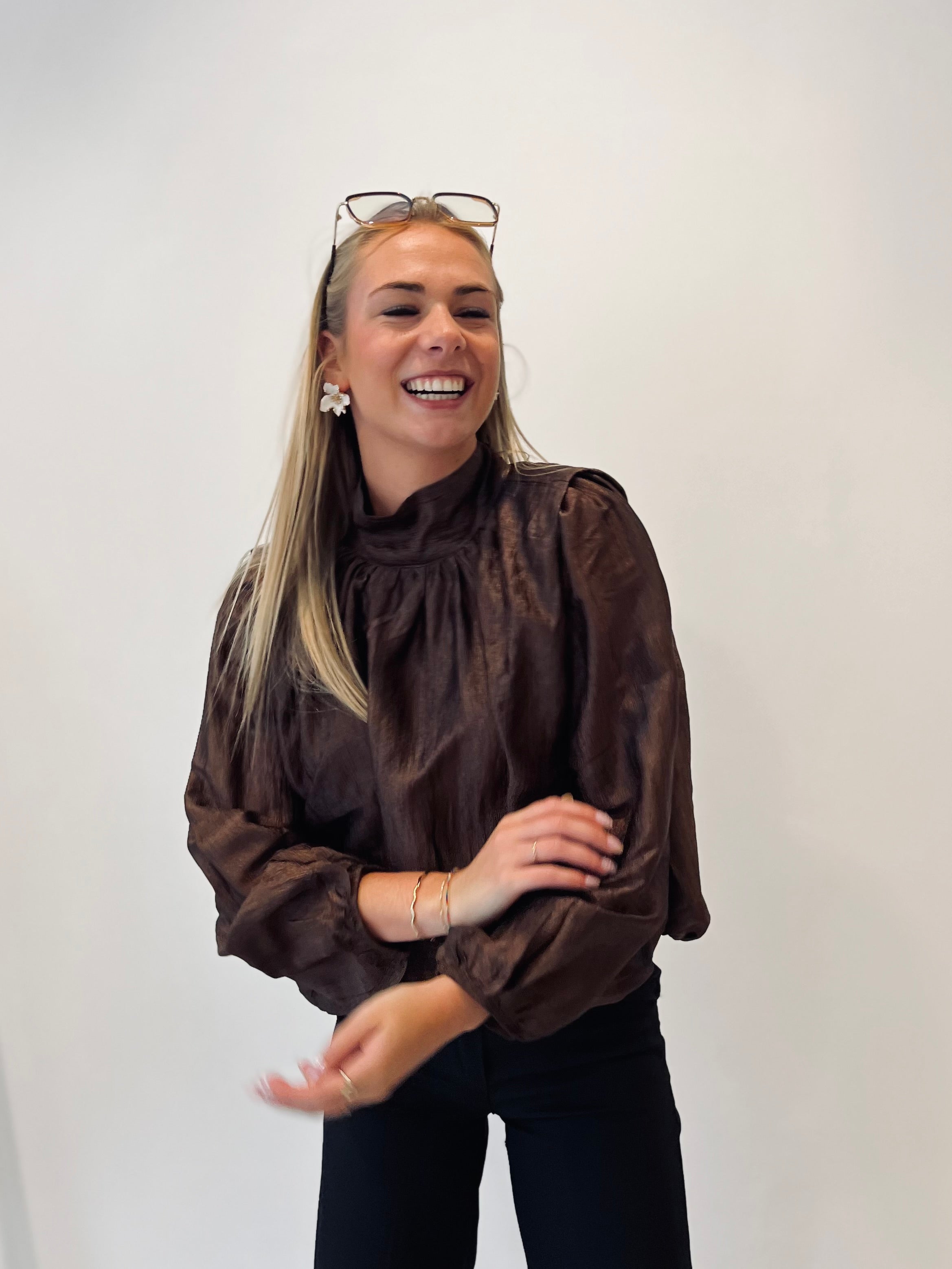 LA BLOUSE ADÈLE