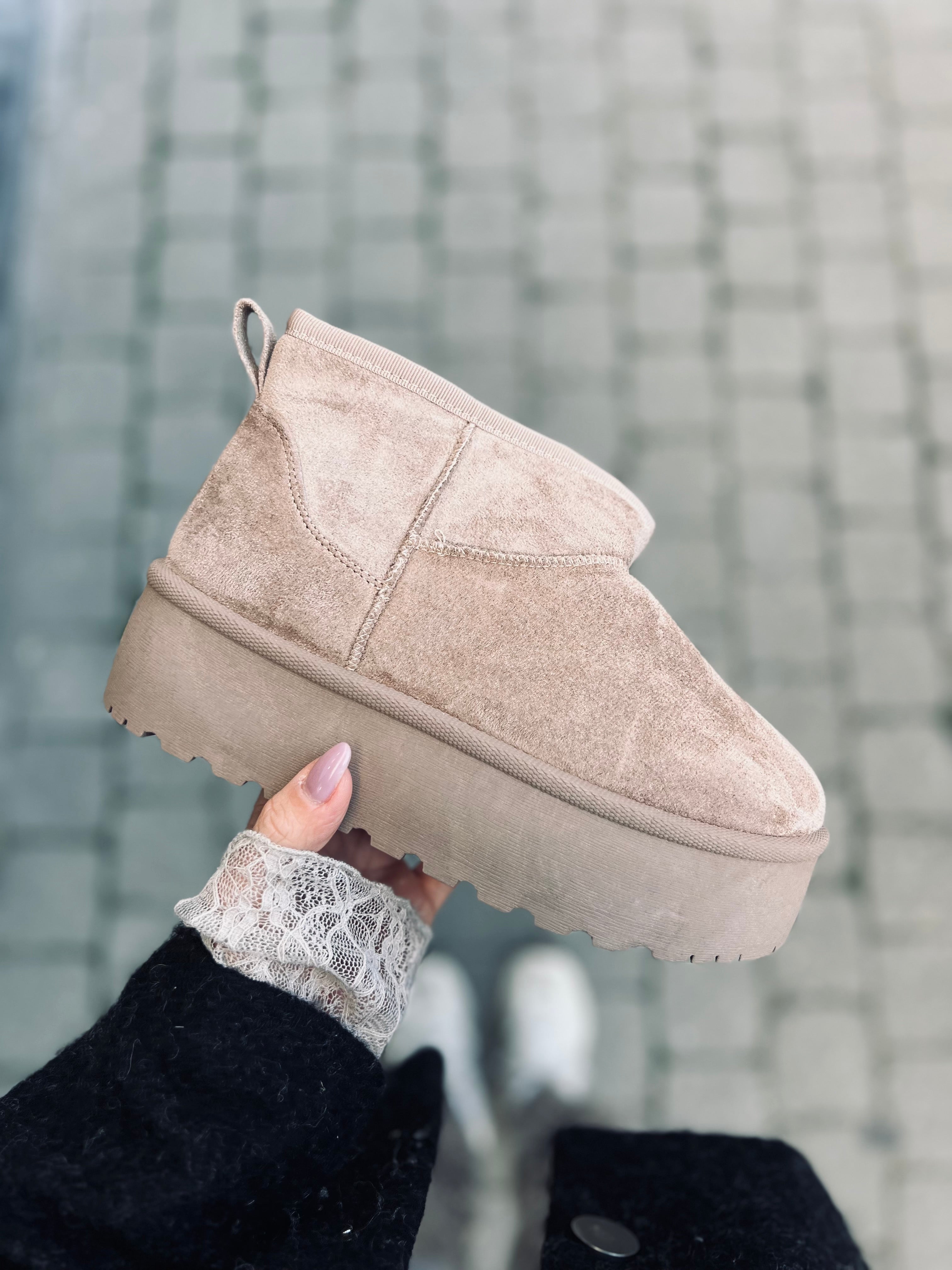 Nos UGGS CLOUDY coffee