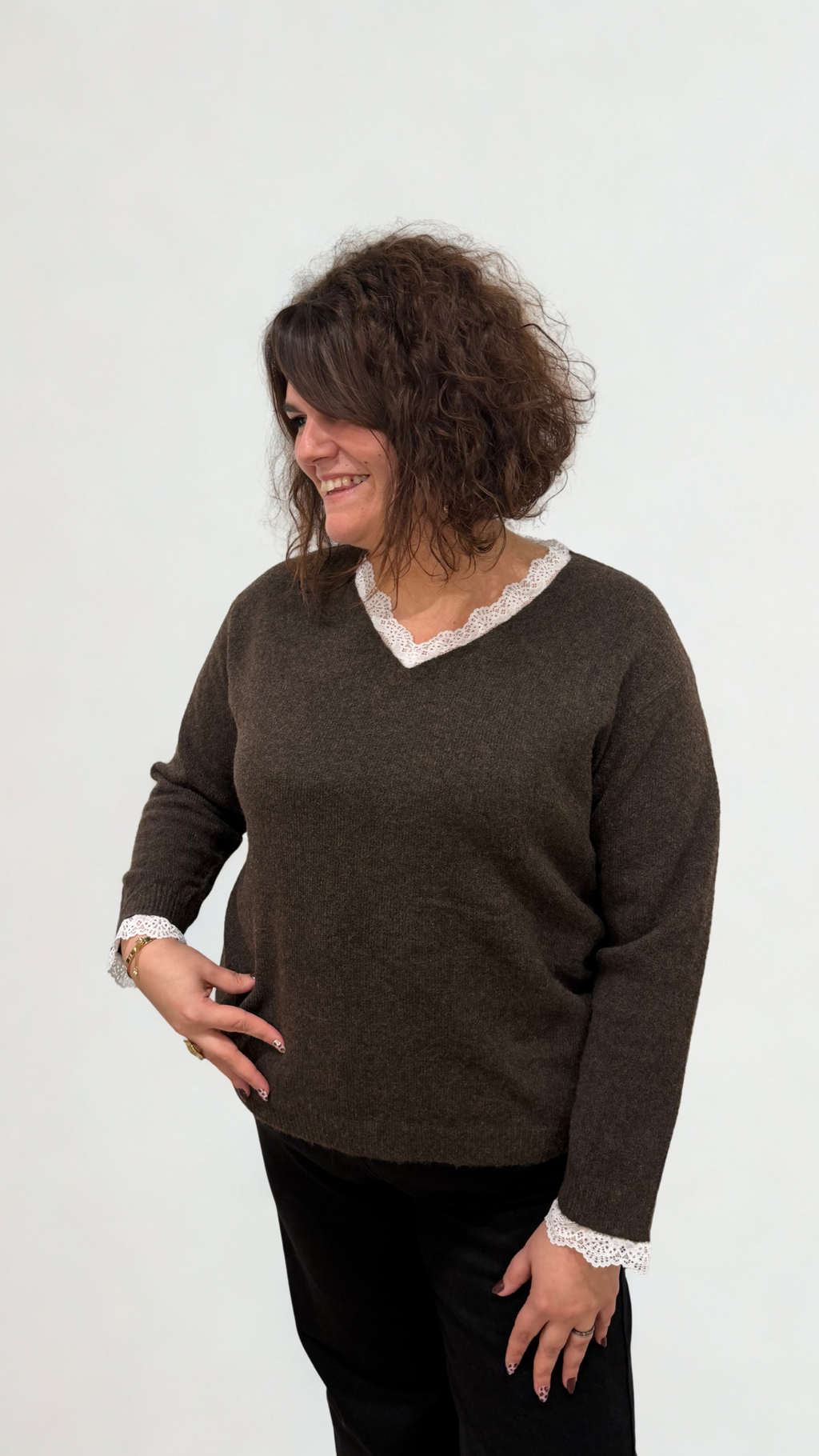 Notre pull MYLÈNE marron