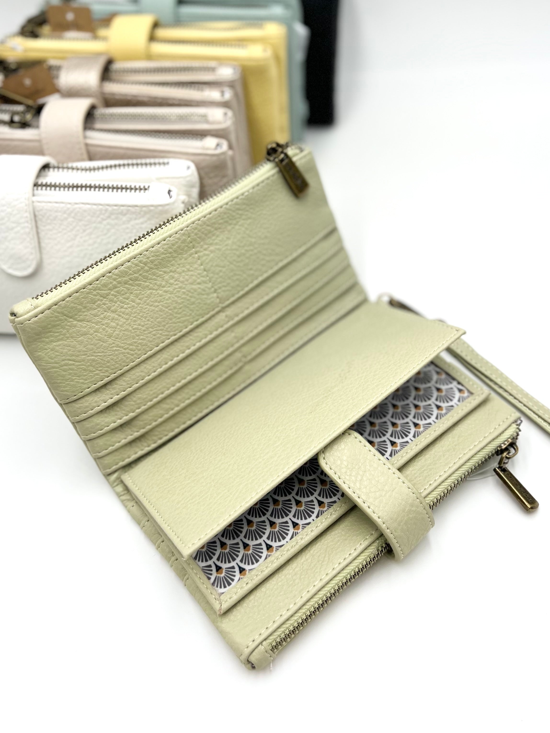 LE PORTEFEUILLE FLAVIA