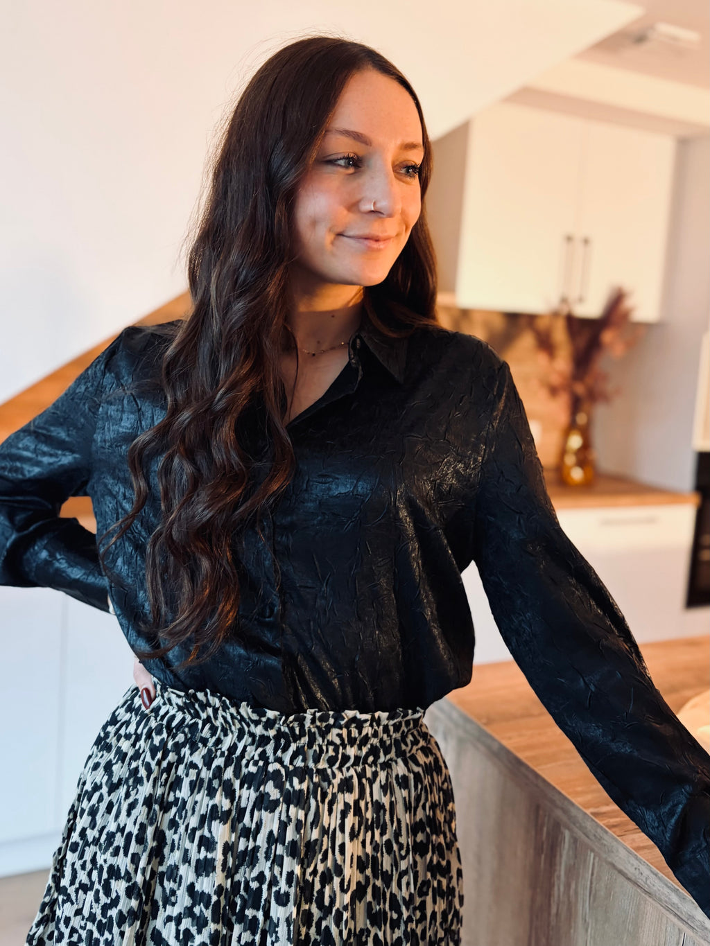 Notre chemise LAYA noire