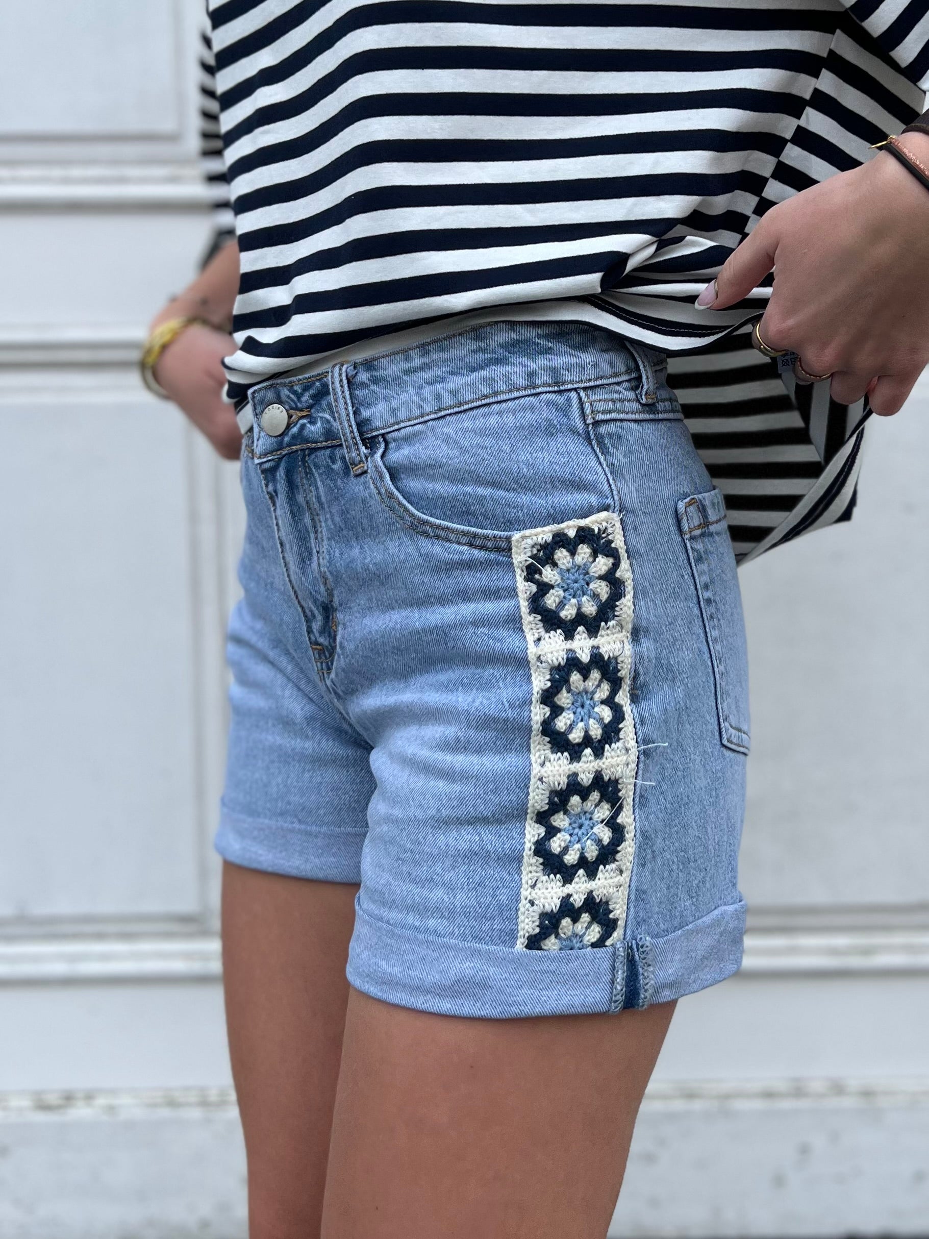 LE SHORT MANDA