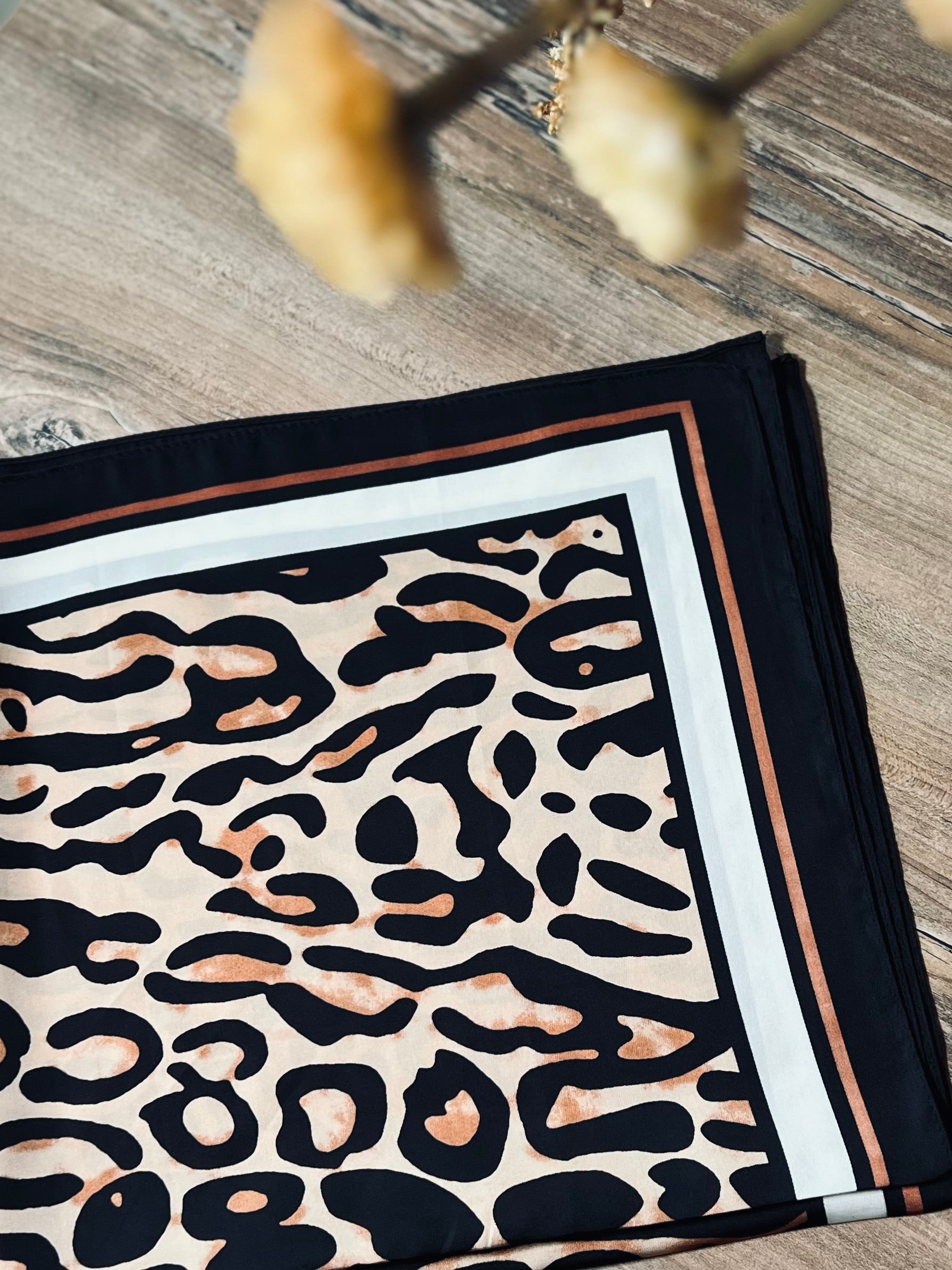 Notre foulard ALBA léo