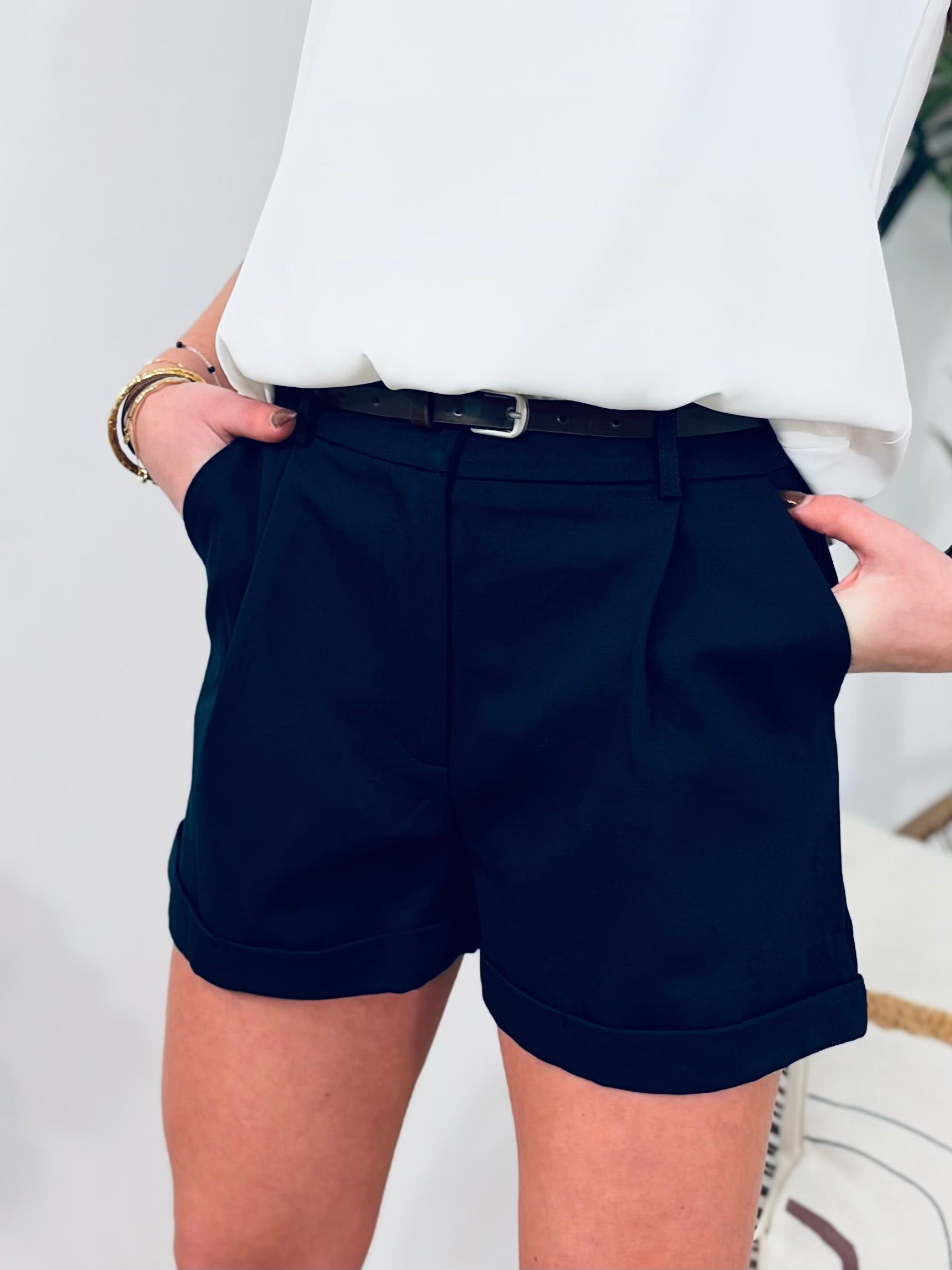 LE SHORT SUNNY