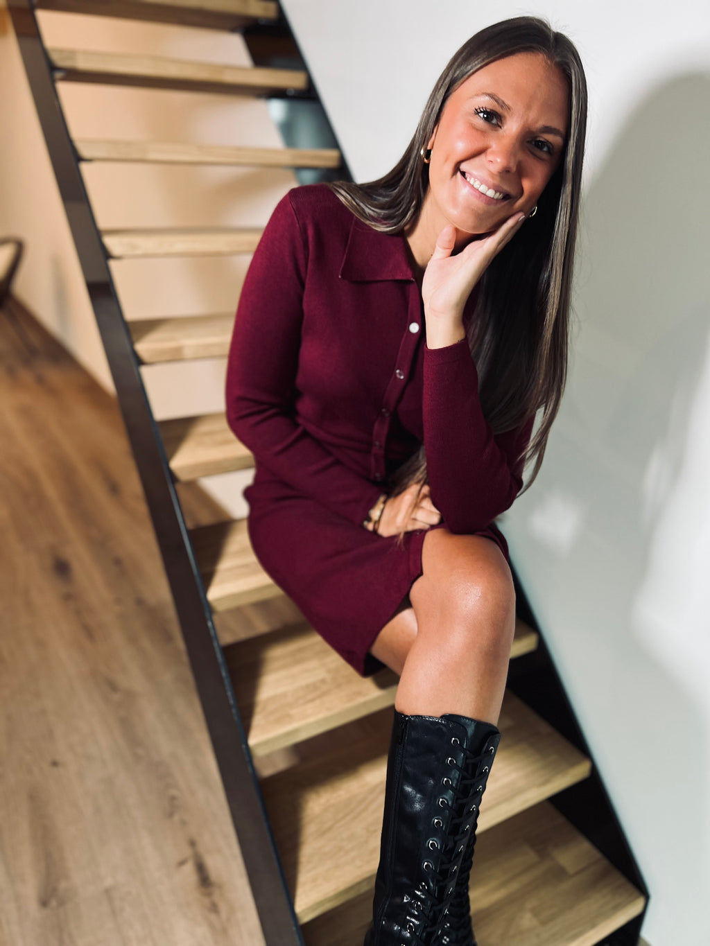 Notre robe MELLIENA bordeaux