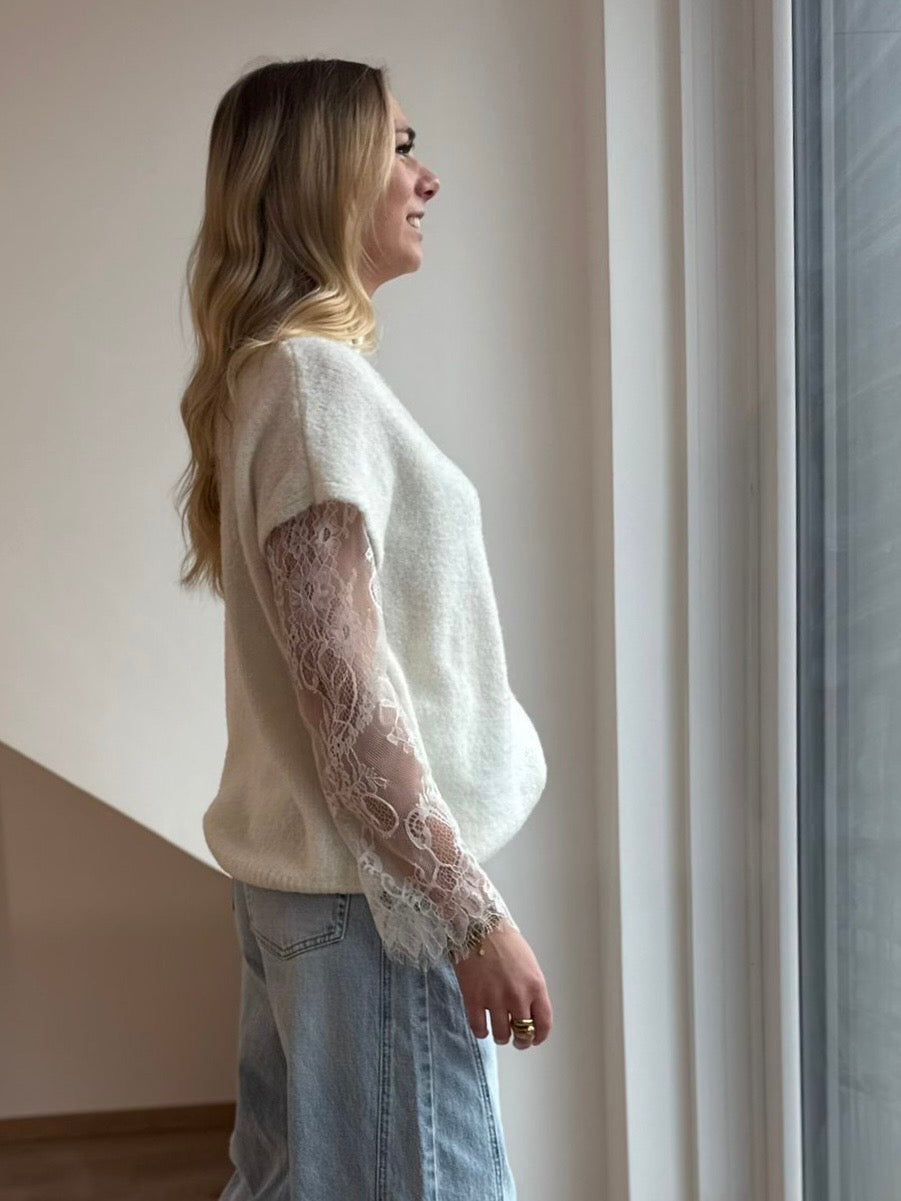 LE PULL DENTELLE LOUISE