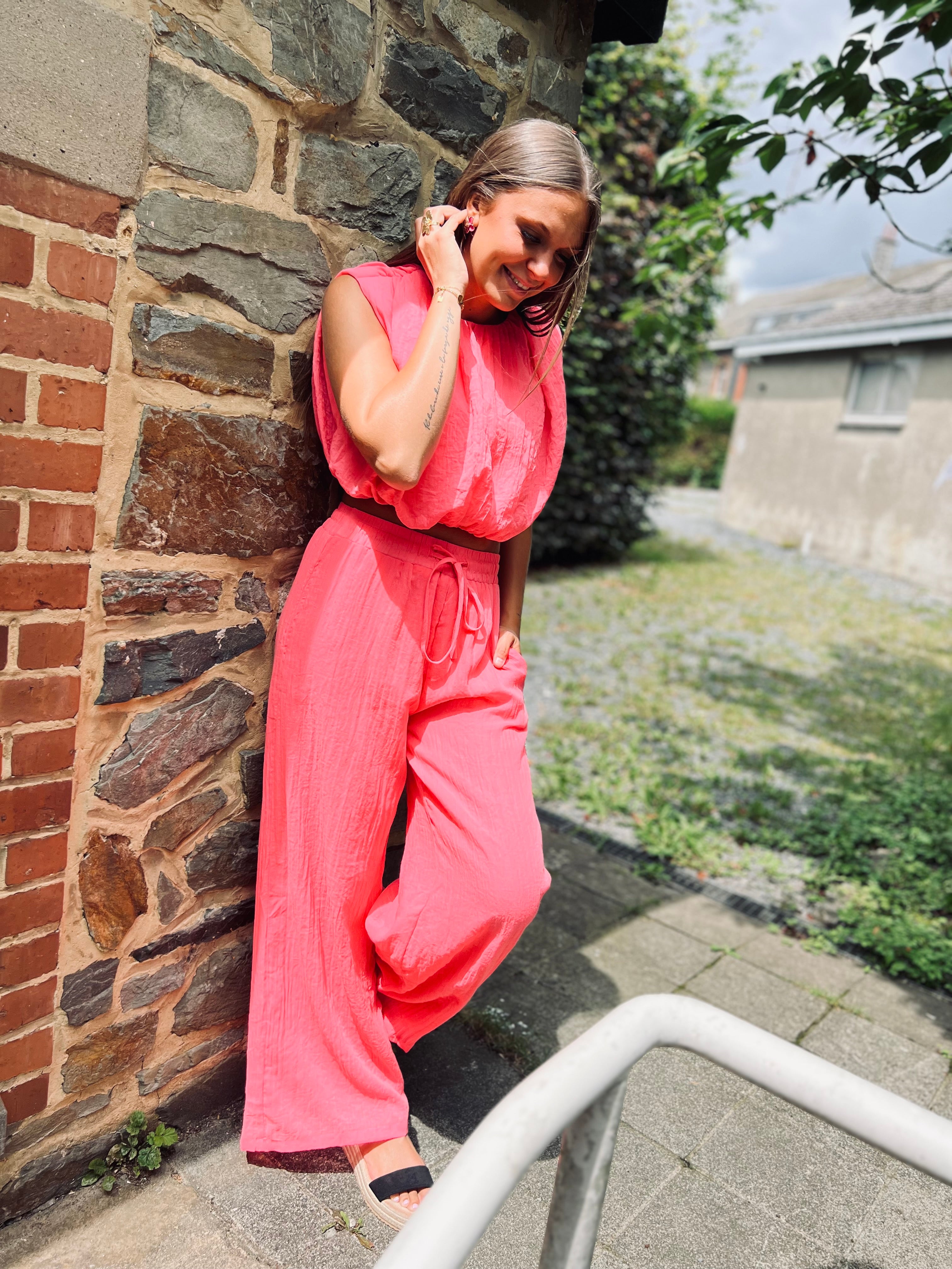 Notre pantalon INAYA fluo