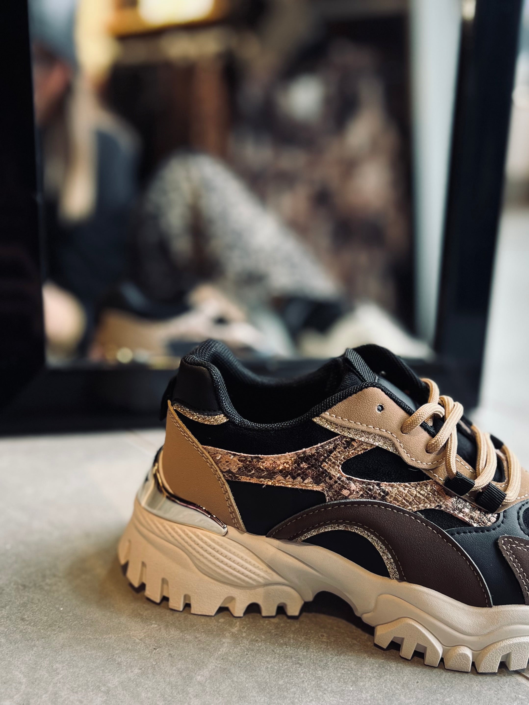 Nos sneakers ÉLOY noire