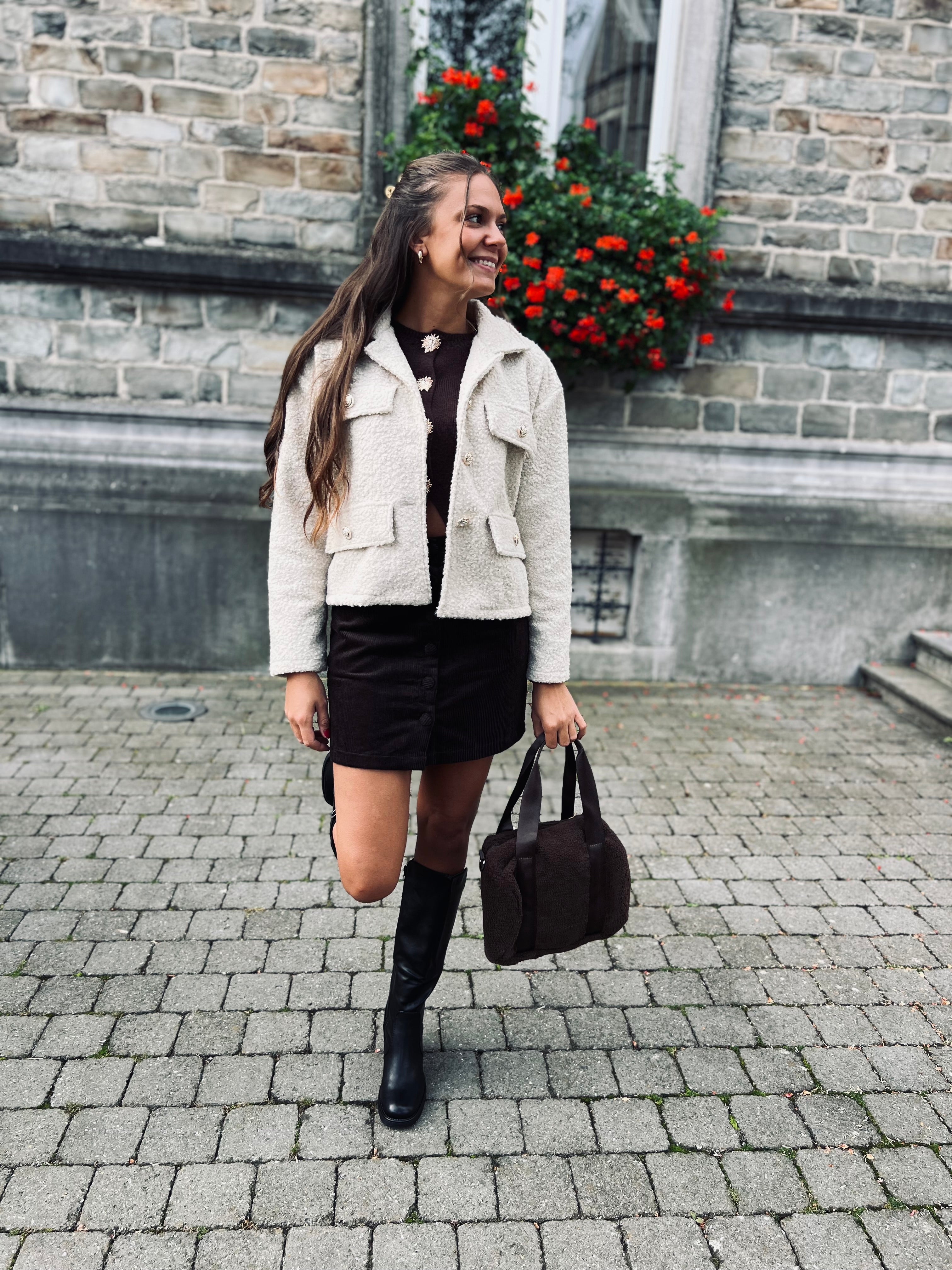 Notre veste TEDDY YAEL écrue