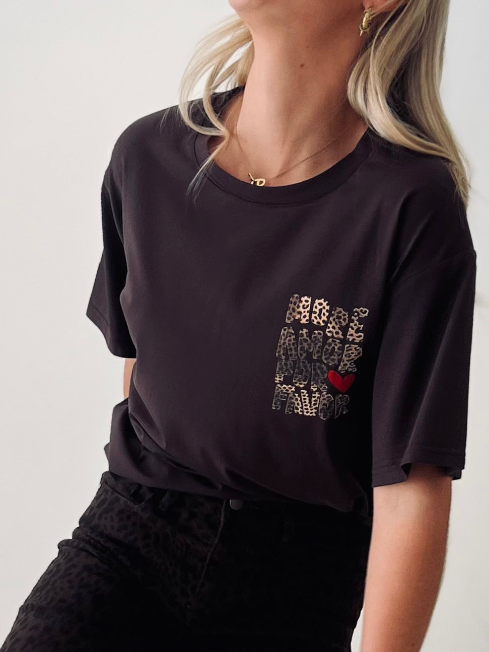 LE T-SHIRT MORE AMORE