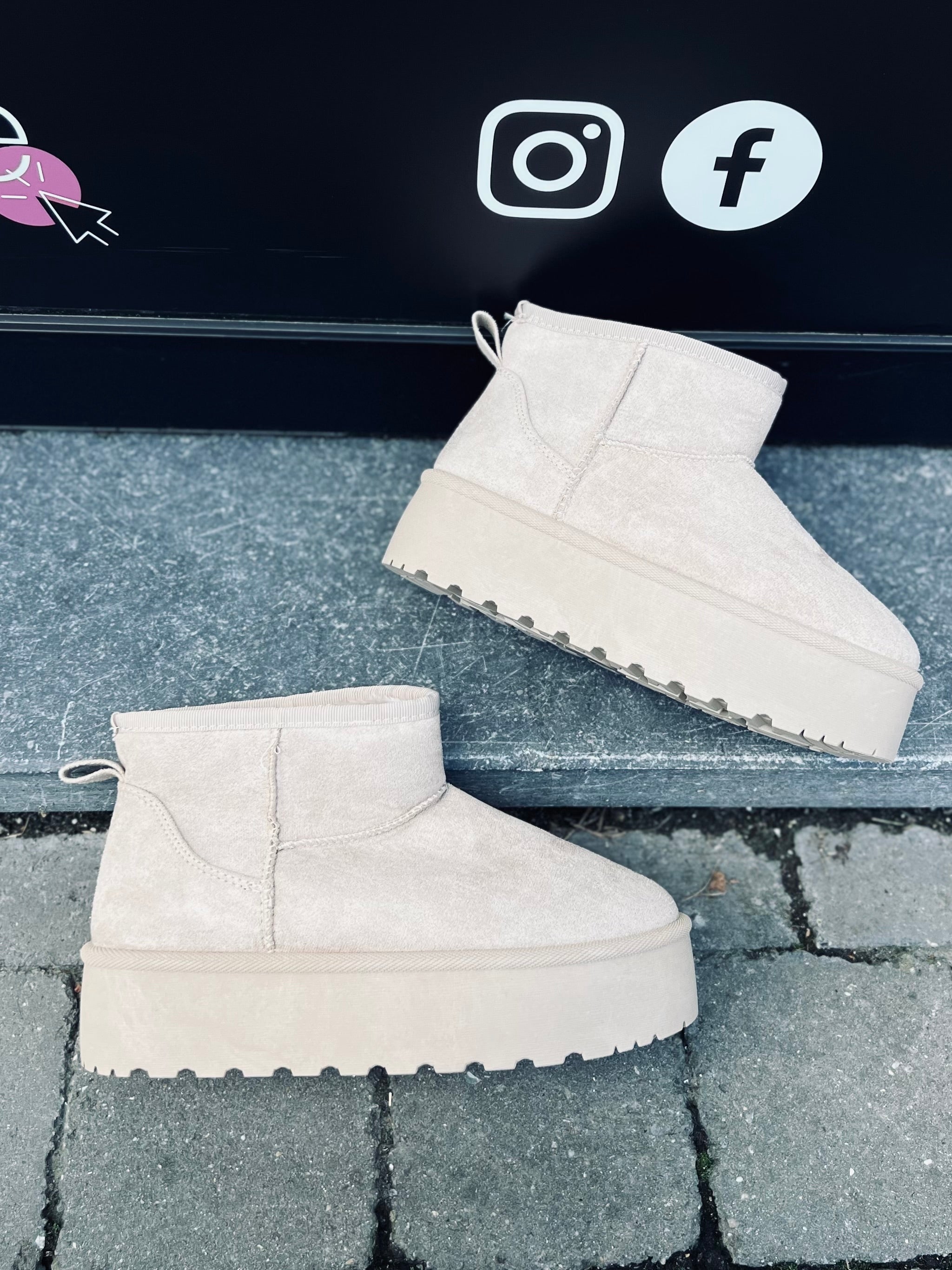 Nos UGGS CLOUDY beige