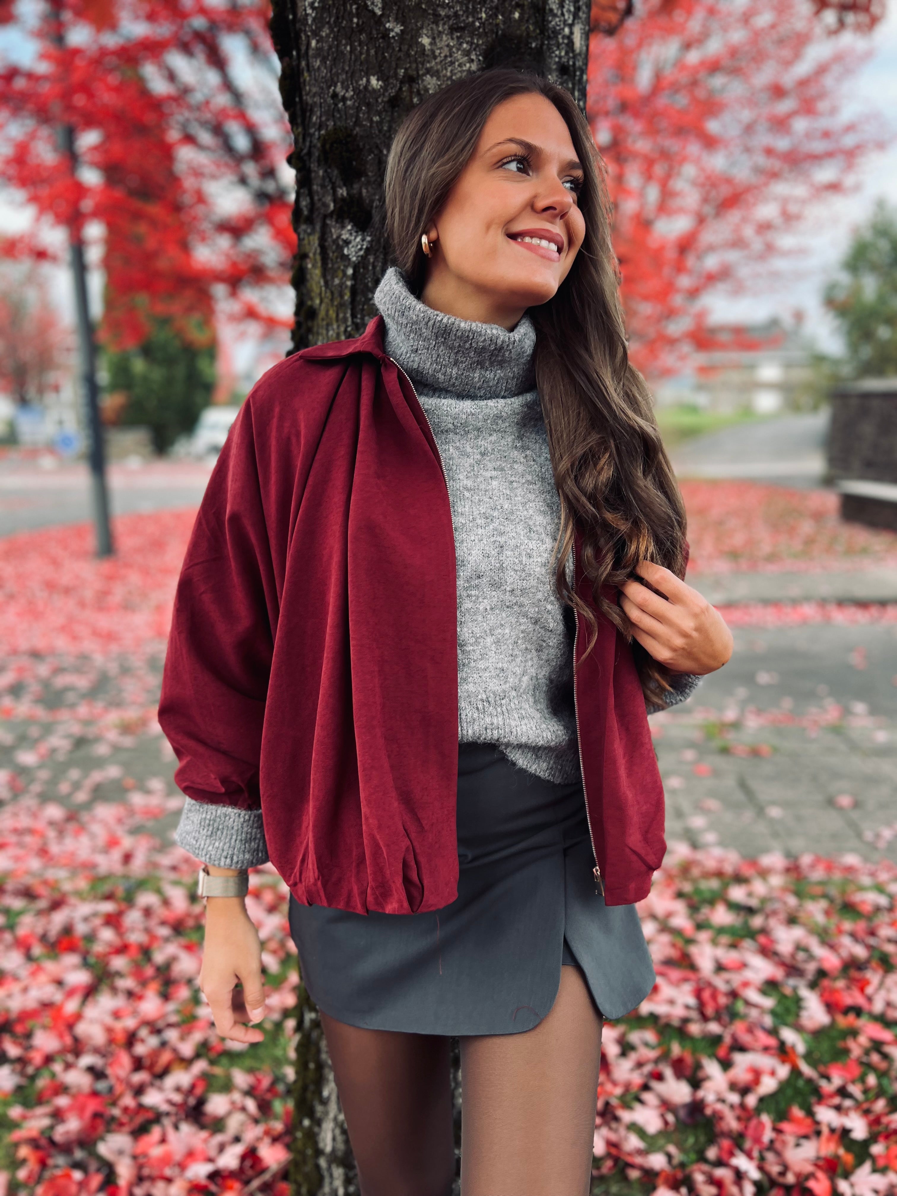 Notre veste oversize AÏA bordeaux