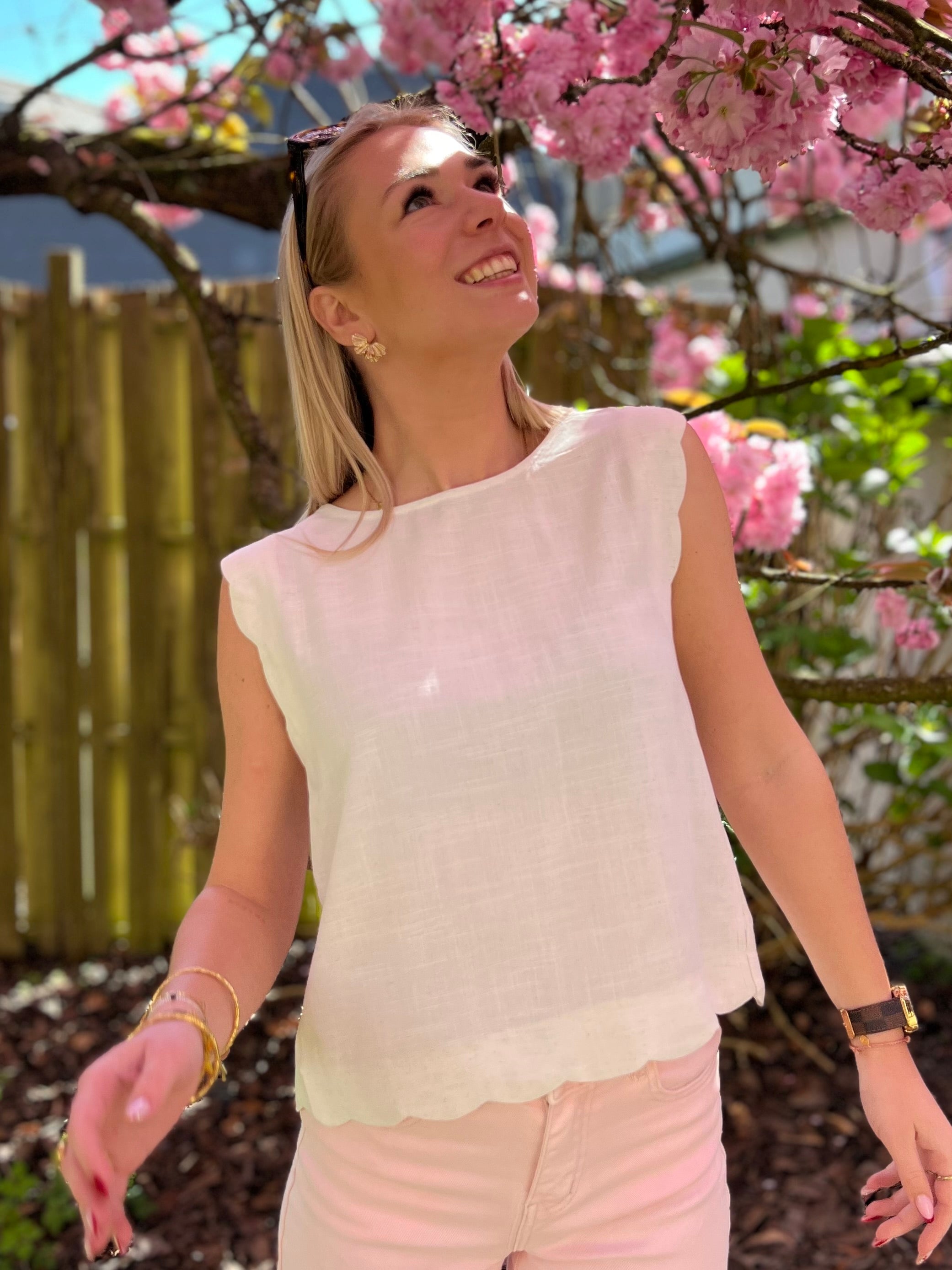 LA BLOUSE HALLIE