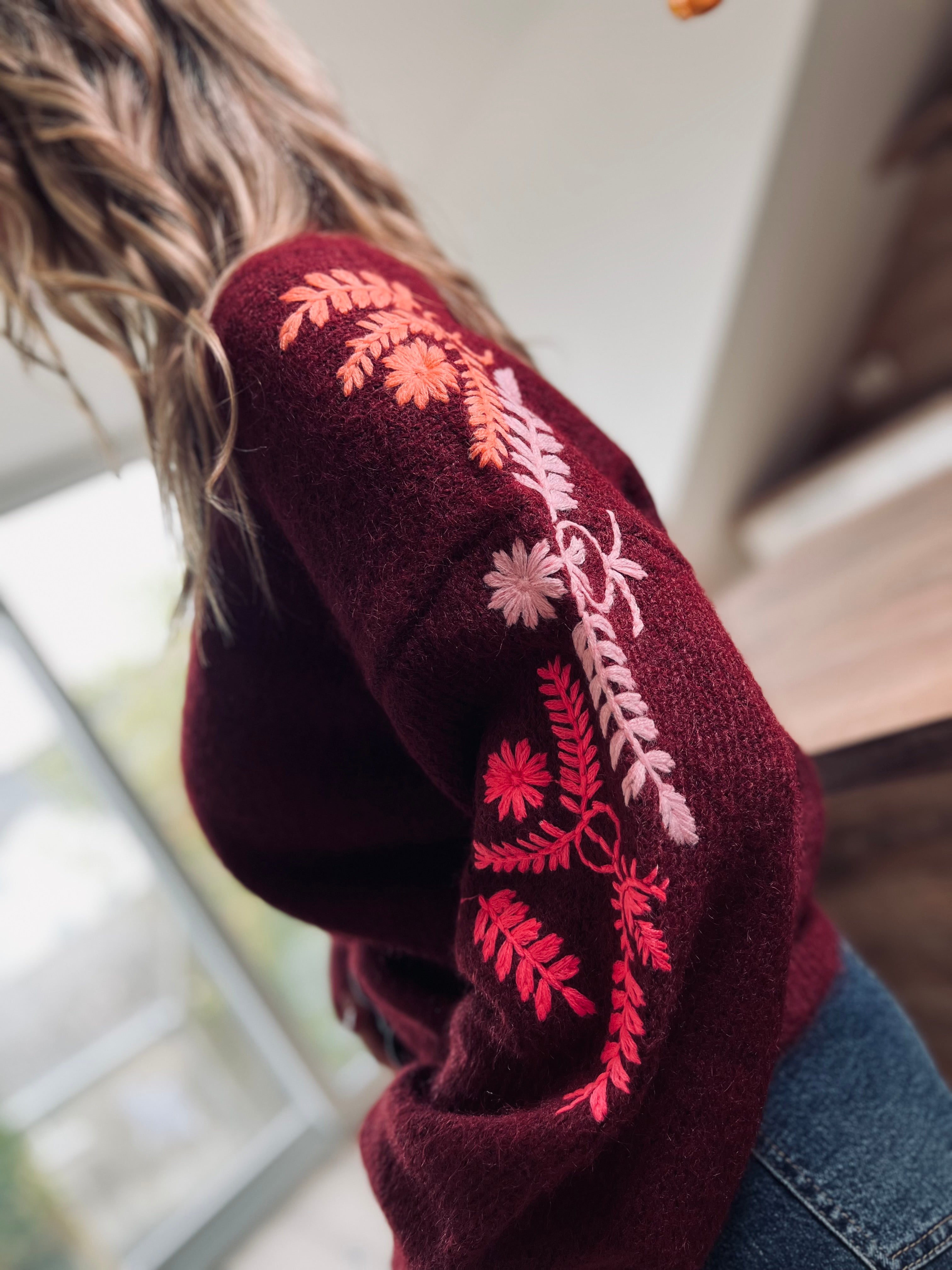Notre pull NINO bordeaux