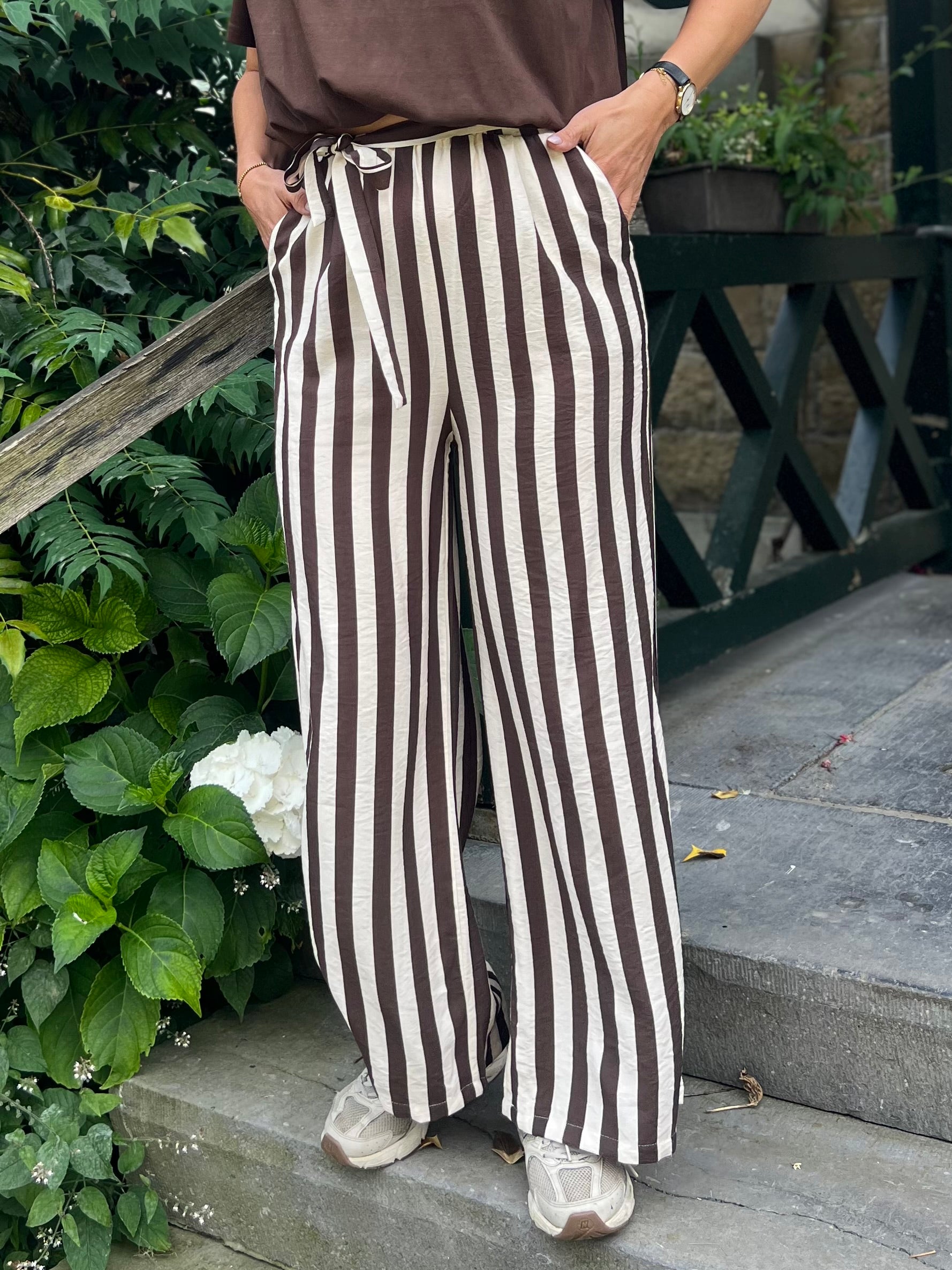 LE PANTALON JEANNE