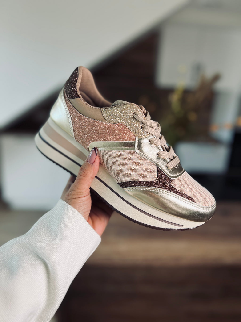 Nos baskets NOVA taupe