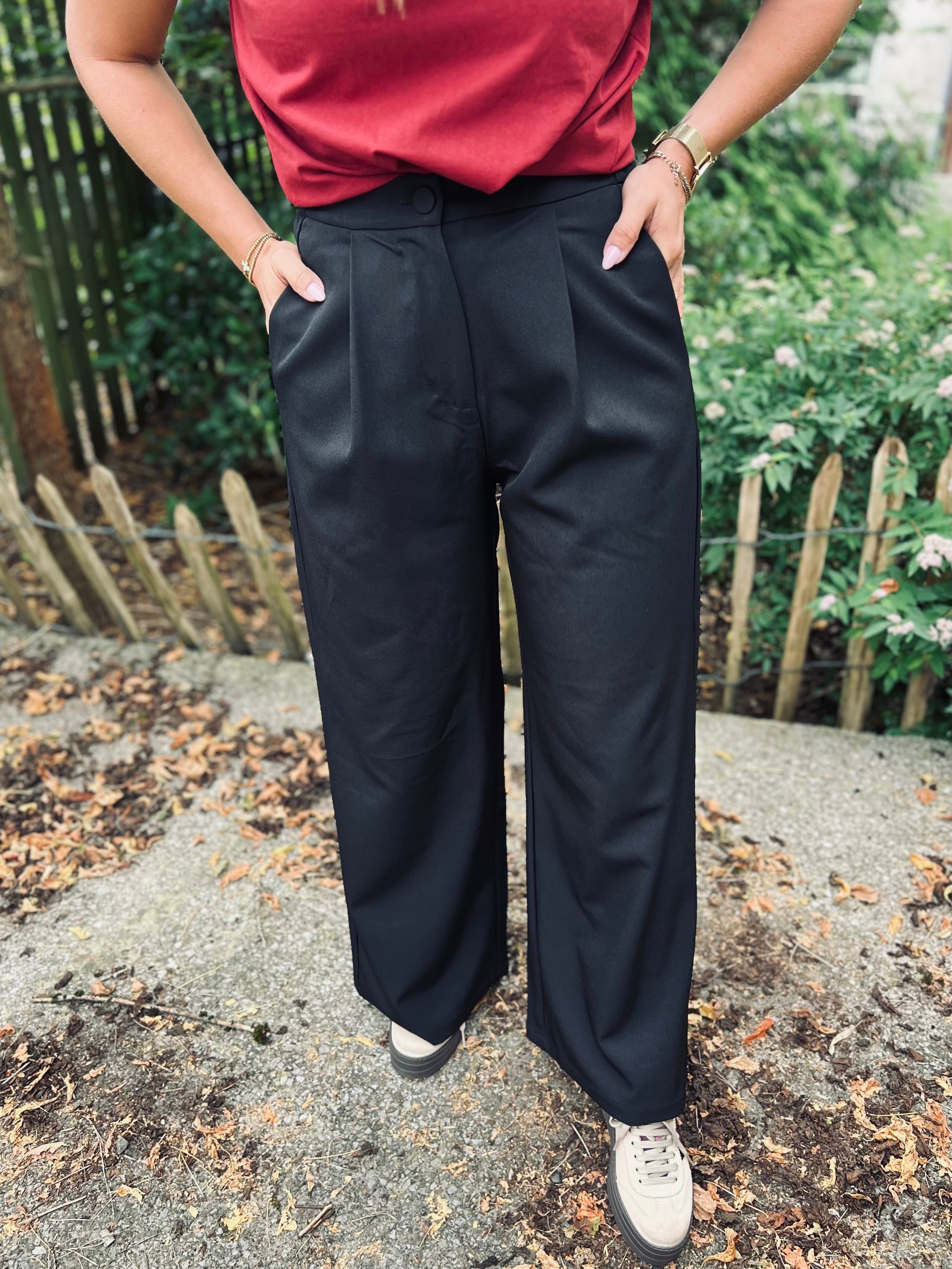 Notre pantalon MEGHAN noir