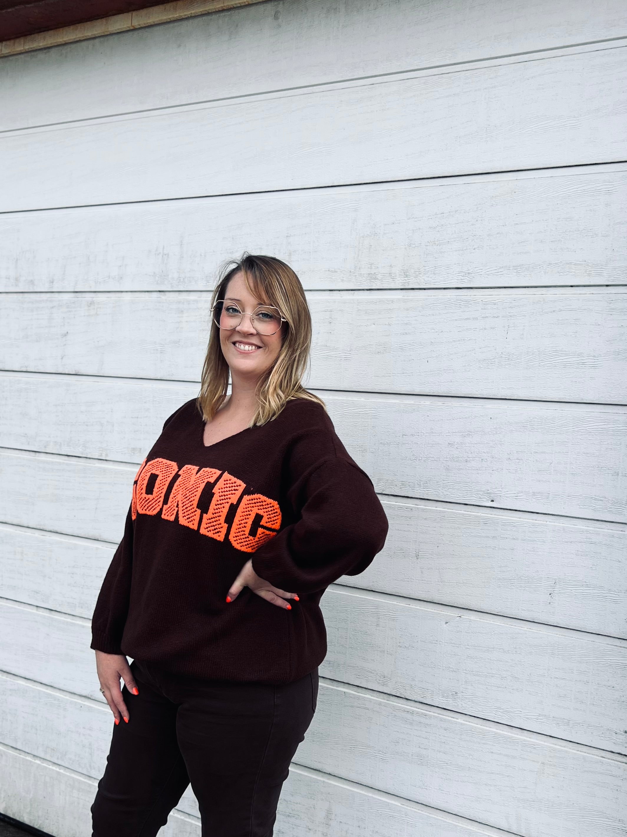 Notre pull « ICONIC » marron