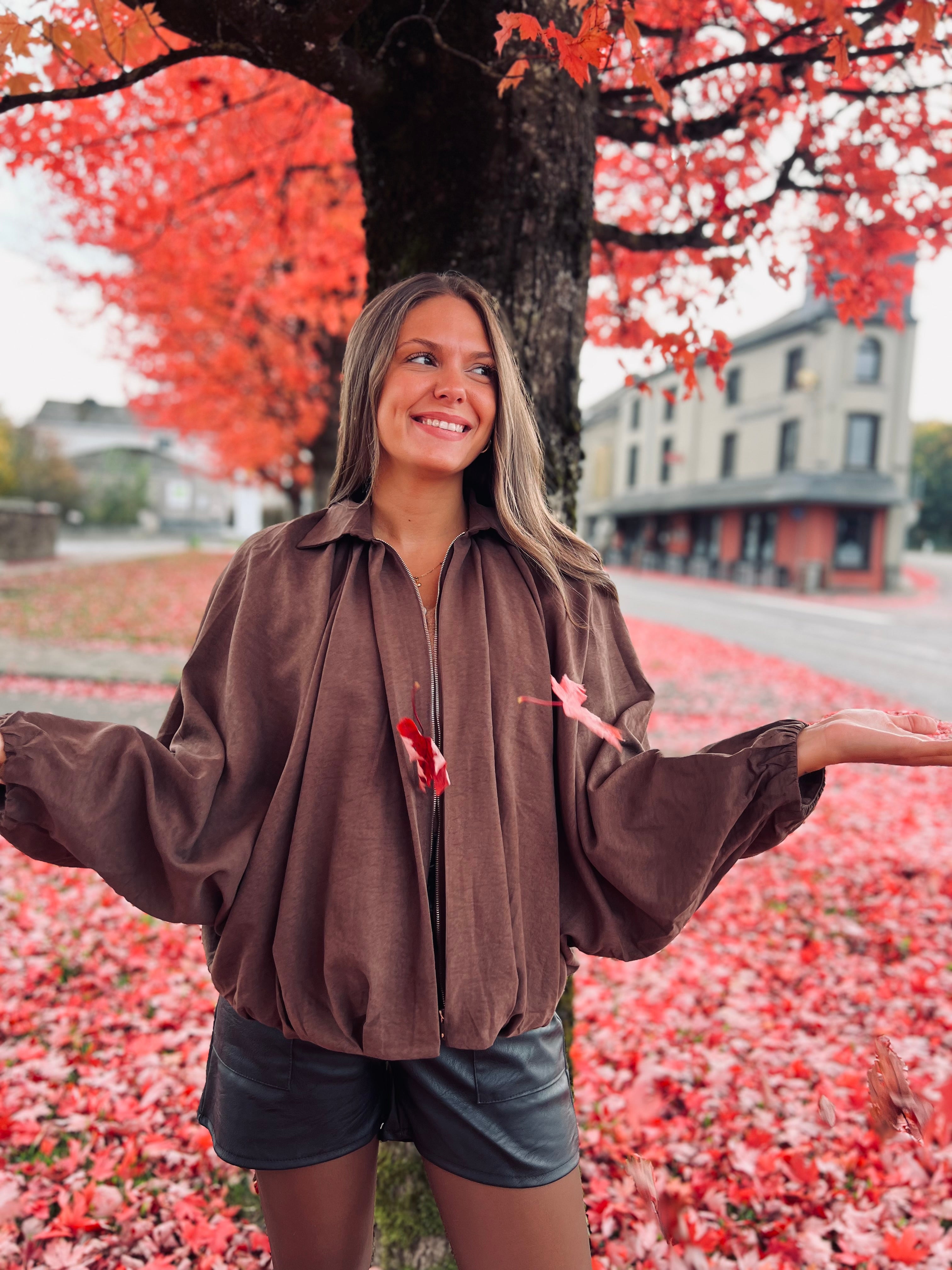 Notre veste oversize AÏA marron