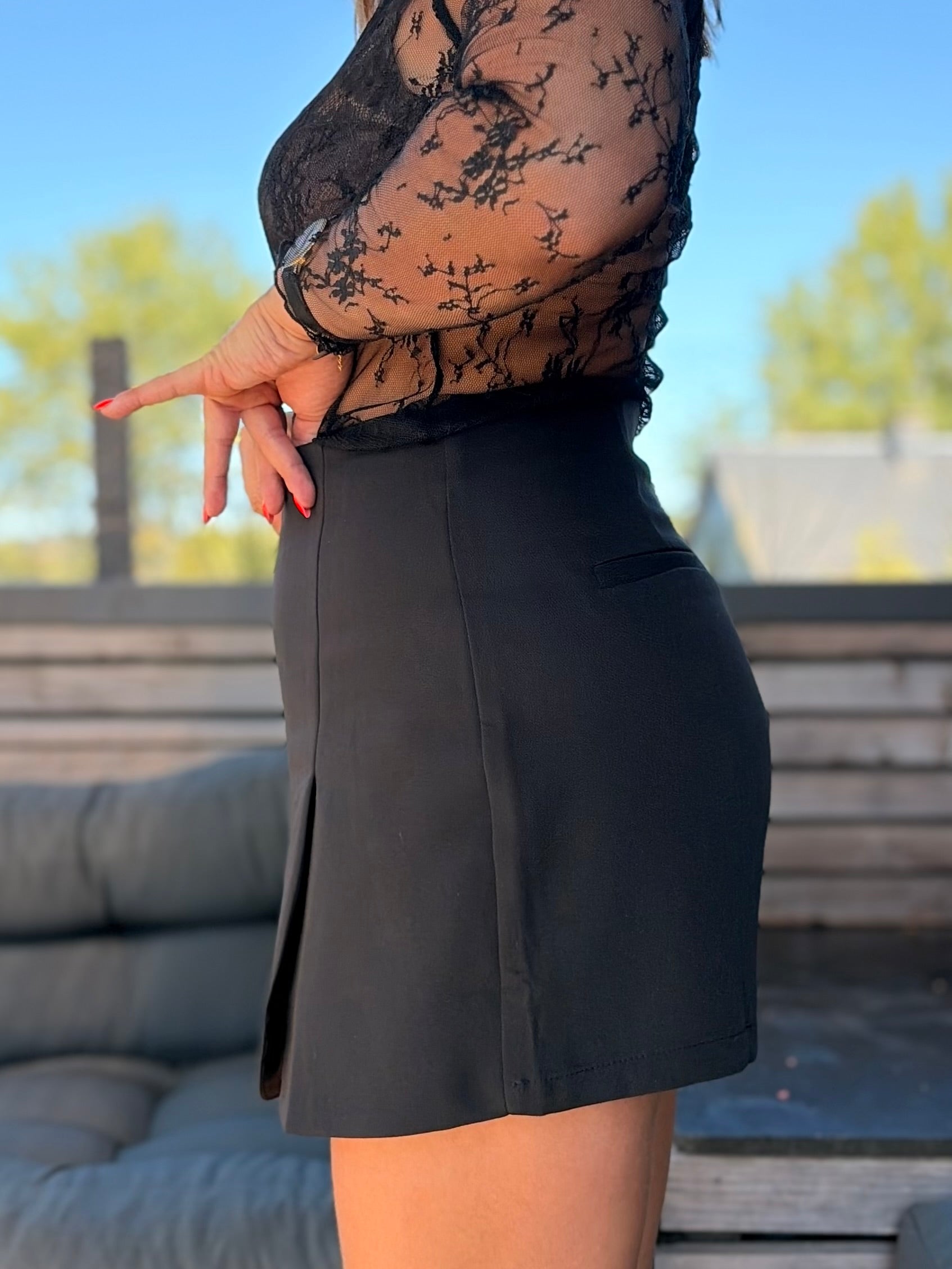 LA JUPE-SHORT ABRIL