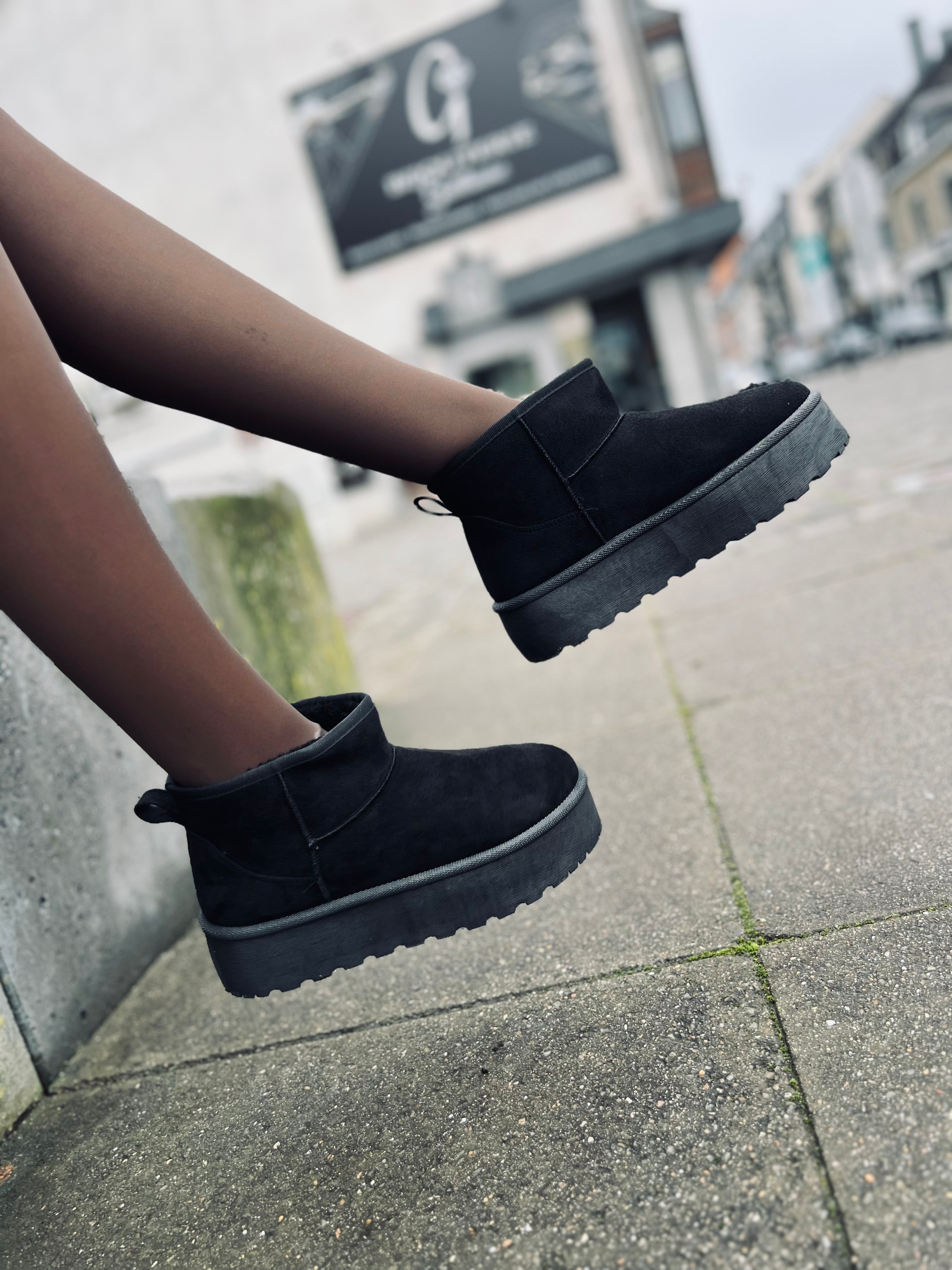 Nos UGGS CLOUDY noir