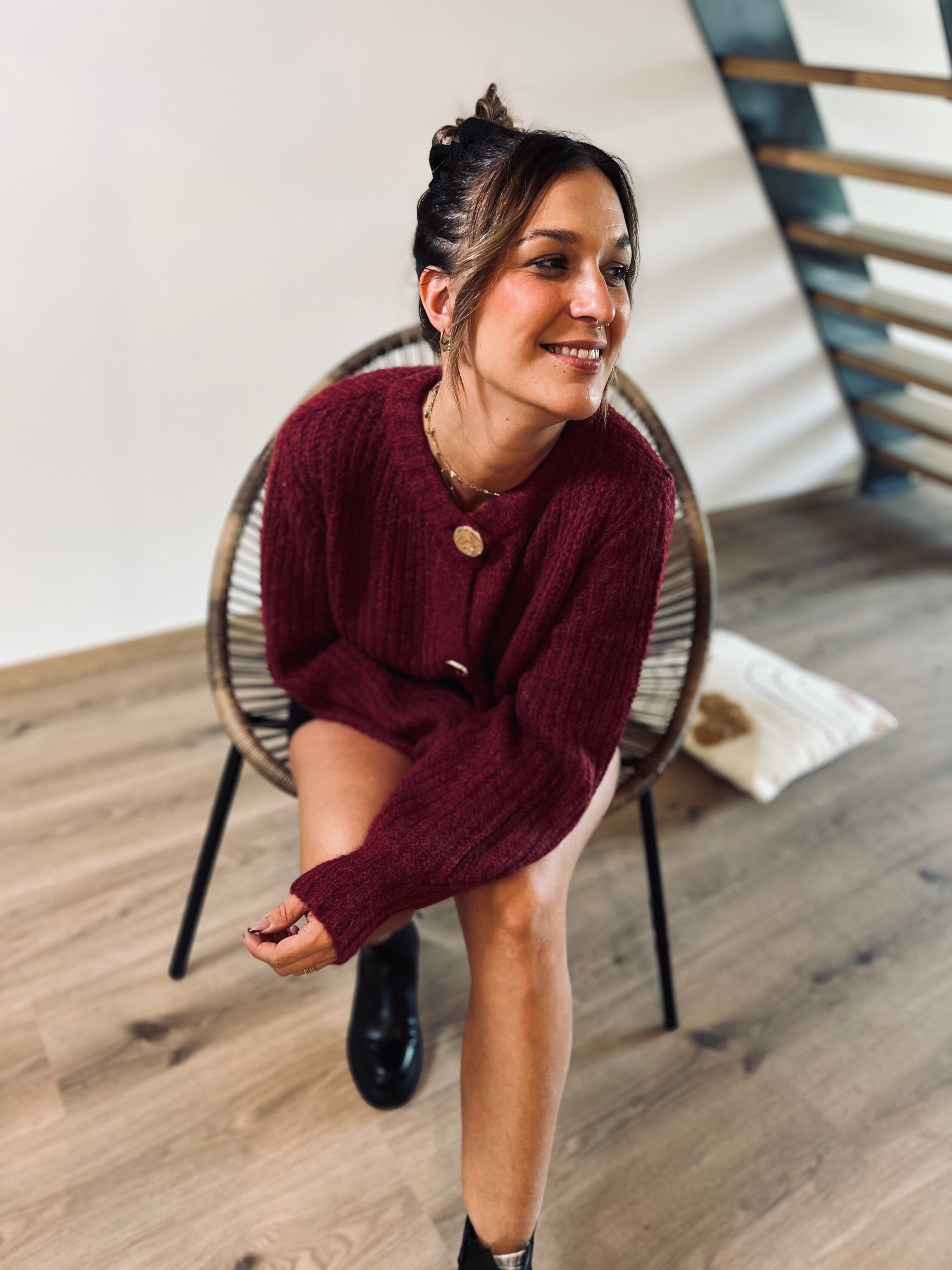 Notre gilet en maille CLÉA bordeaux